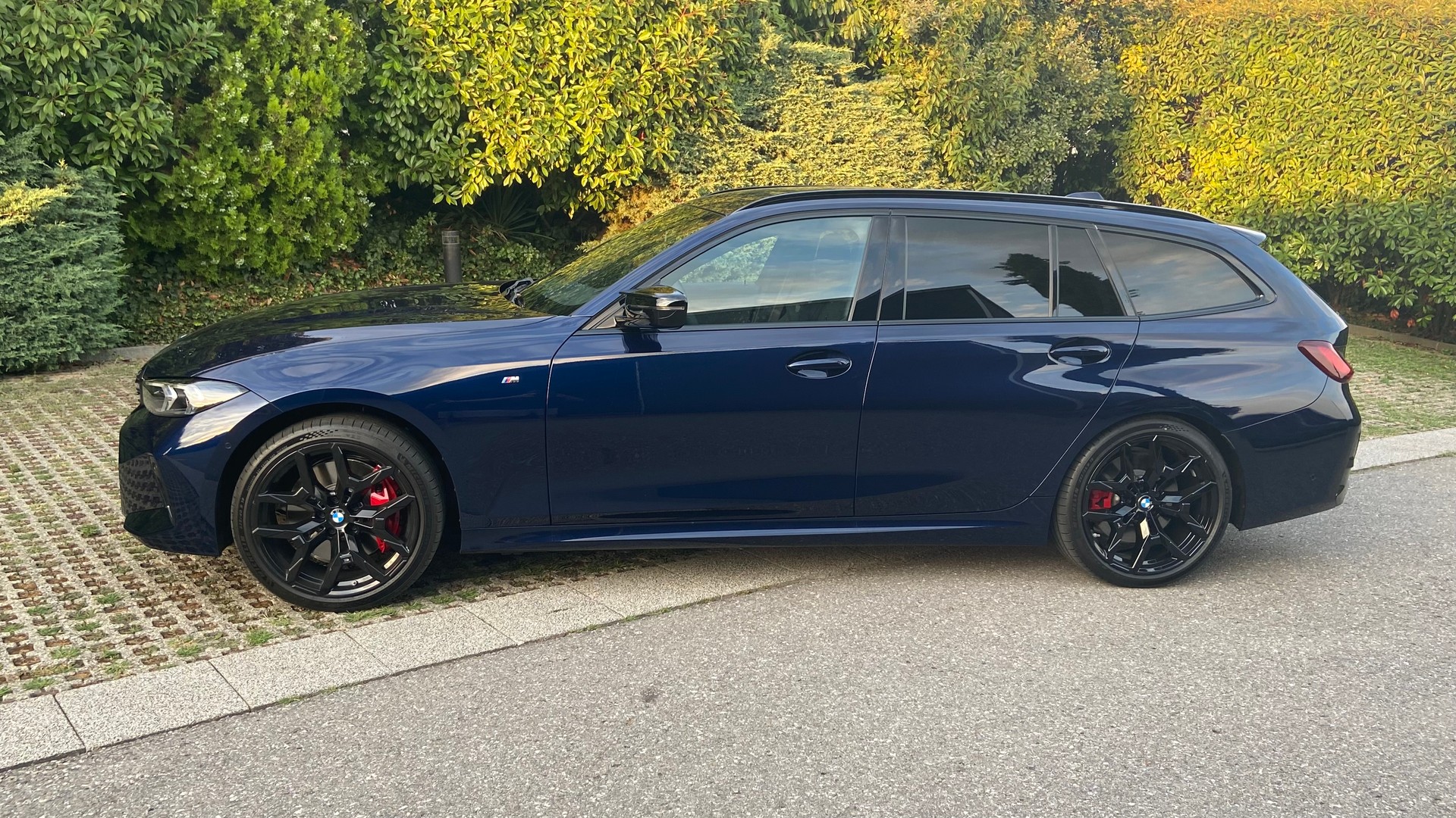 BMW M340i xDrive-image-3