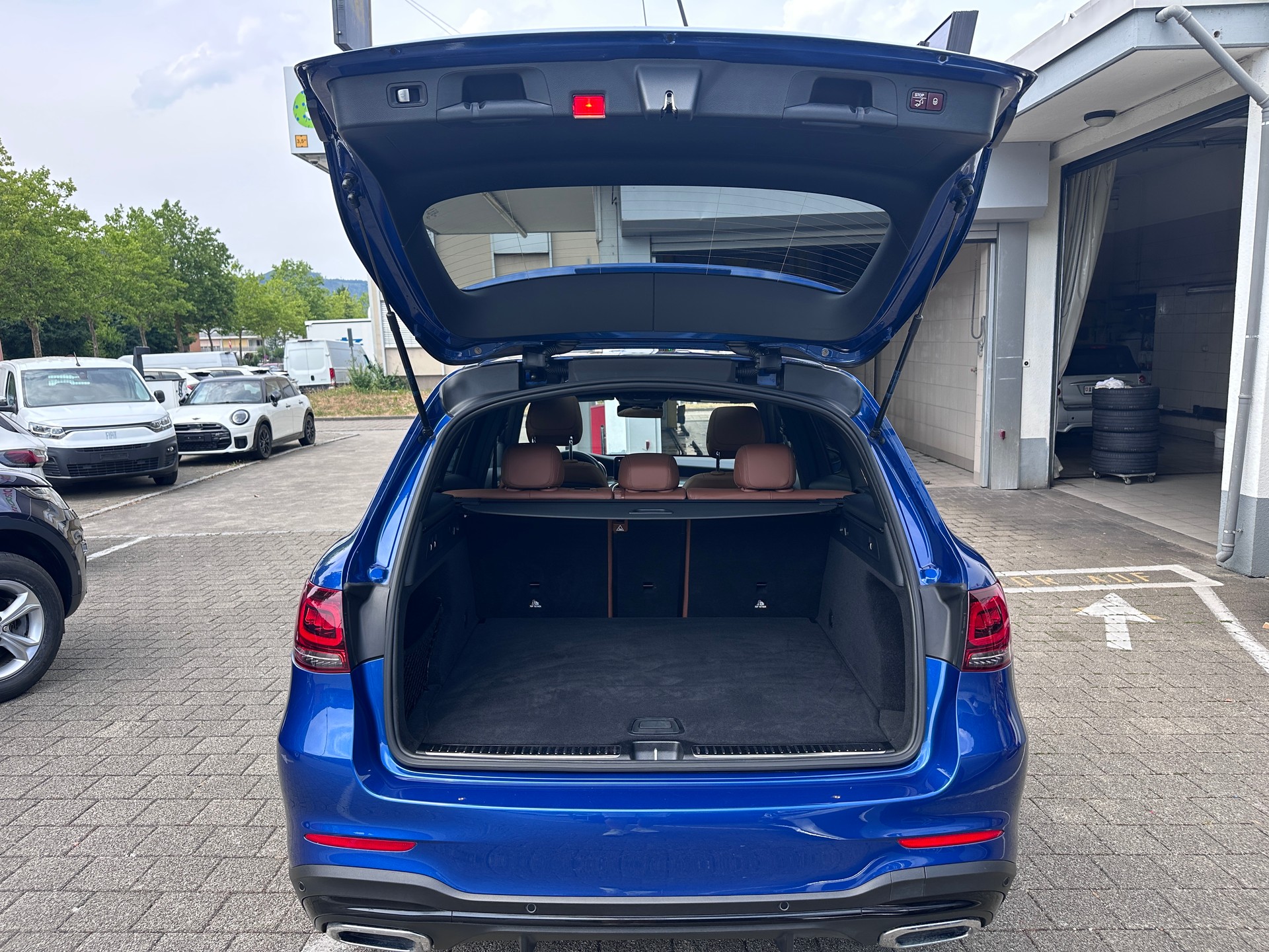 MERCEDES-BENZ GLC 400 d 4Matic AMG Line Plus 9G-Tronic-image-20