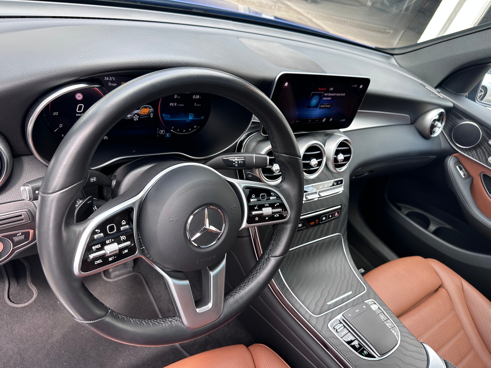 MERCEDES-BENZ GLC 400 d 4Matic AMG Line Plus 9G-Tronic-image-8