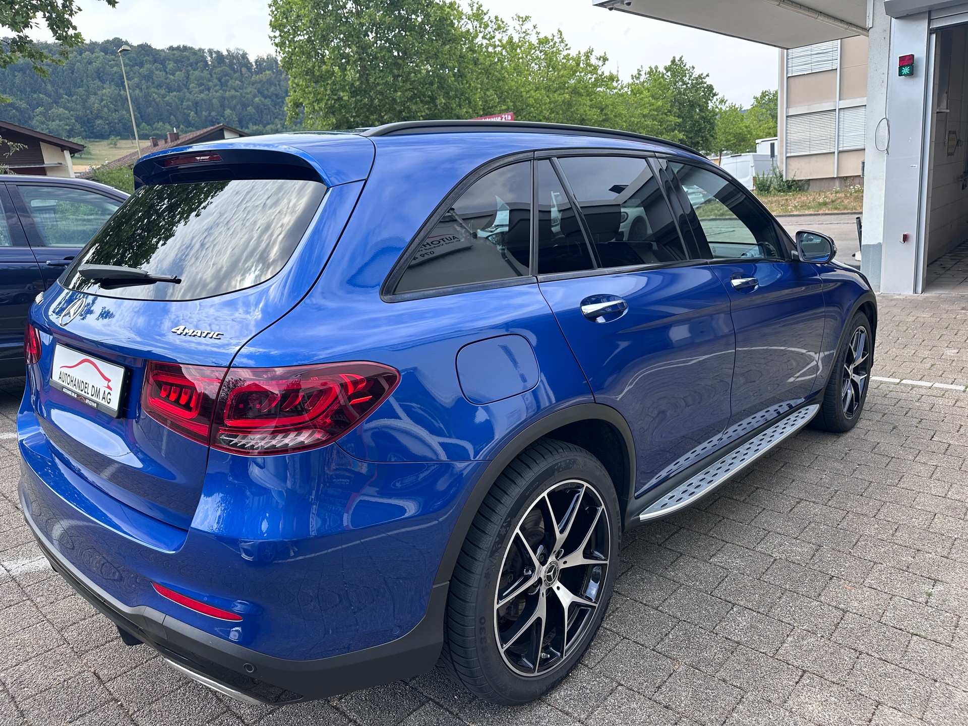 MERCEDES-BENZ GLC 400 d 4Matic AMG Line Plus 9G-Tronic-image-5
