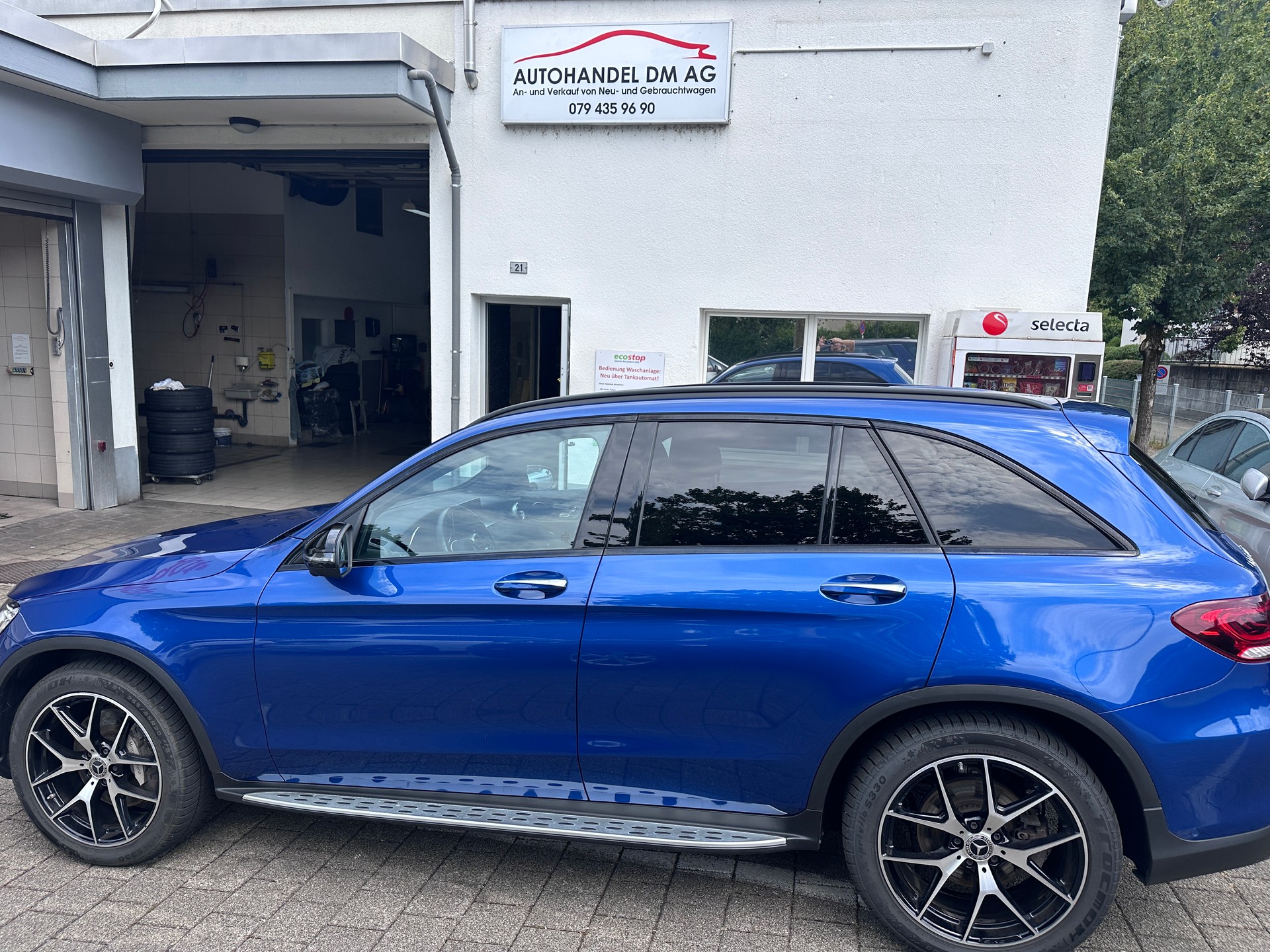 MERCEDES-BENZ GLC 400 d 4Matic AMG Line Plus 9G-Tronic-image-2