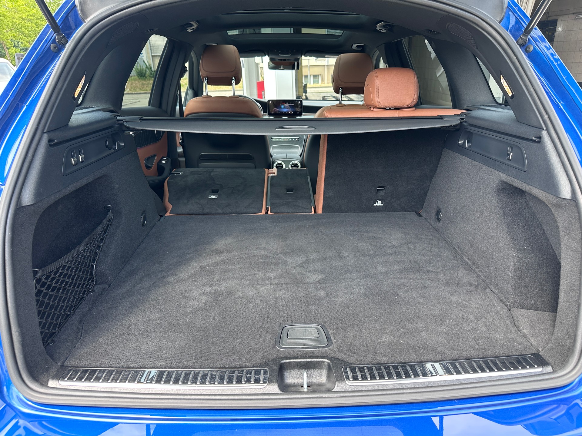 MERCEDES-BENZ GLC 400 d 4Matic AMG Line Plus 9G-Tronic-image-18