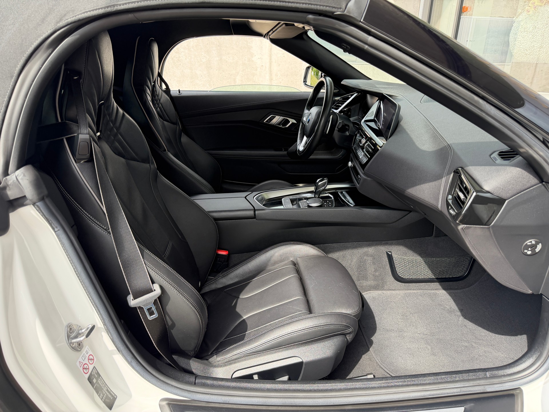 BMW Z4 sDrive 30i Sport Line Steptronic-image-18