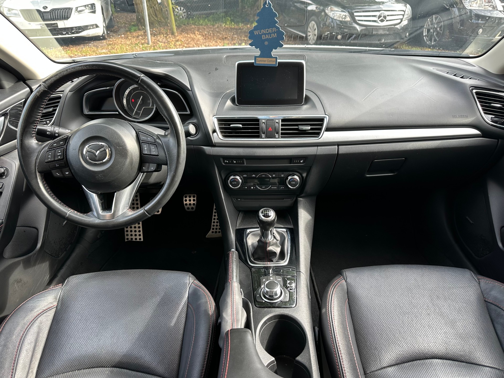 MAZDA 3 2.2 16V CD Revolution-image-8