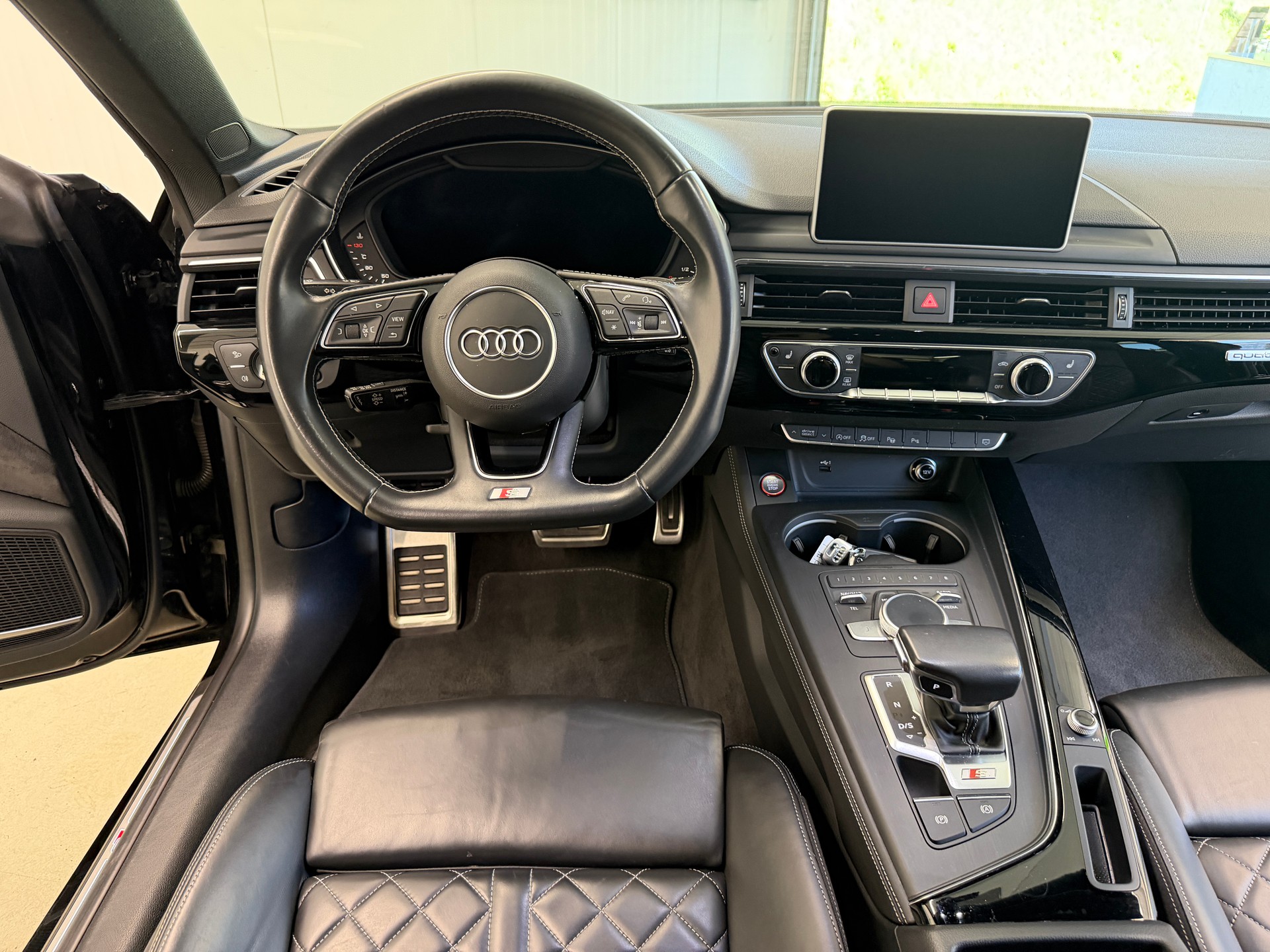 AUDI S5 Sportback 3.0 TFSI quattro tiptronic-image-24