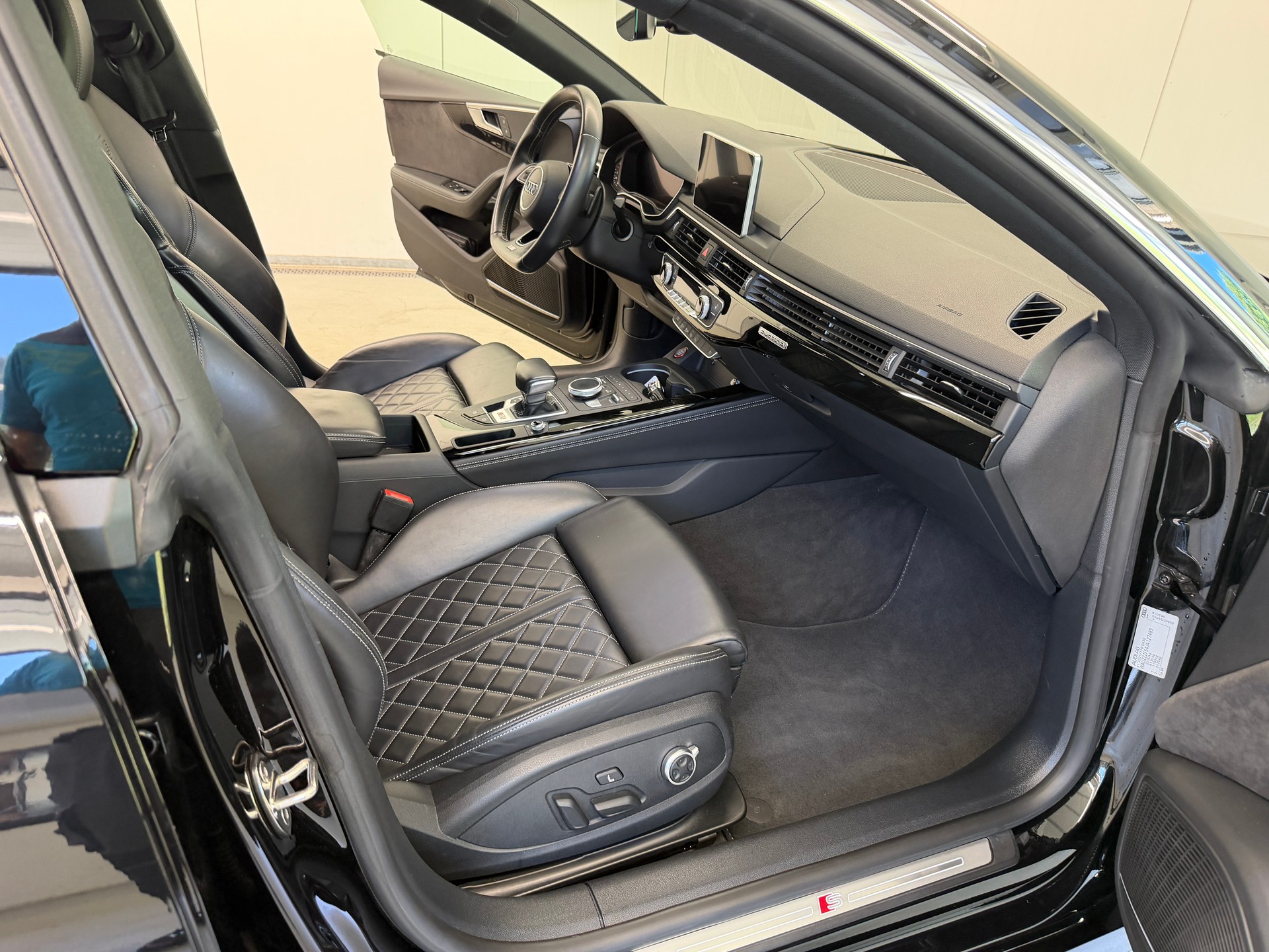 AUDI S5 Sportback 3.0 TFSI quattro tiptronic-image-21