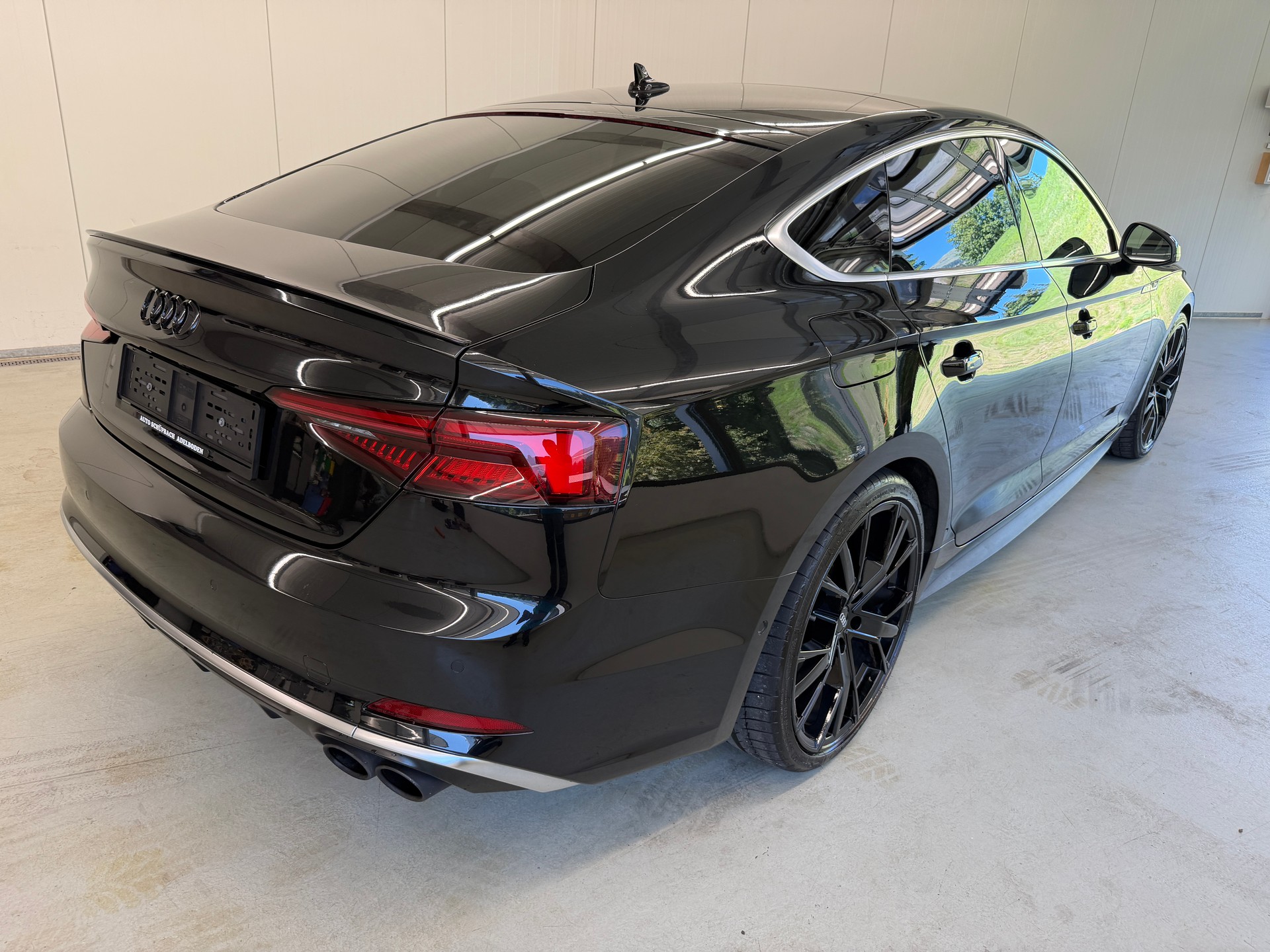 AUDI S5 Sportback 3.0 TFSI quattro tiptronic-image-4