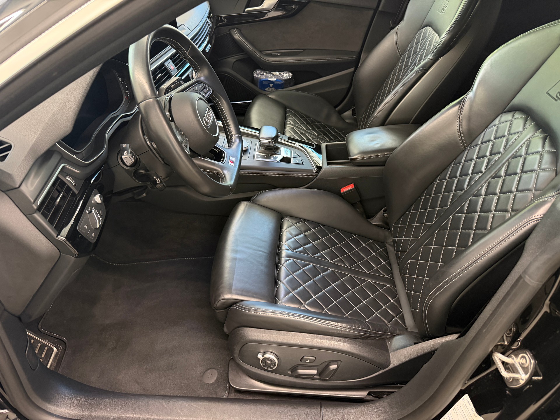 AUDI S5 Sportback 3.0 TFSI quattro tiptronic-image-11
