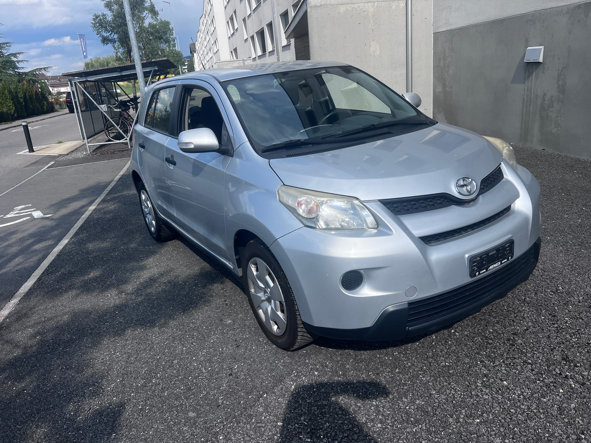 TOYOTA UrbanCruiser 1.4 D-4D Linea Sol 4WD-image-2