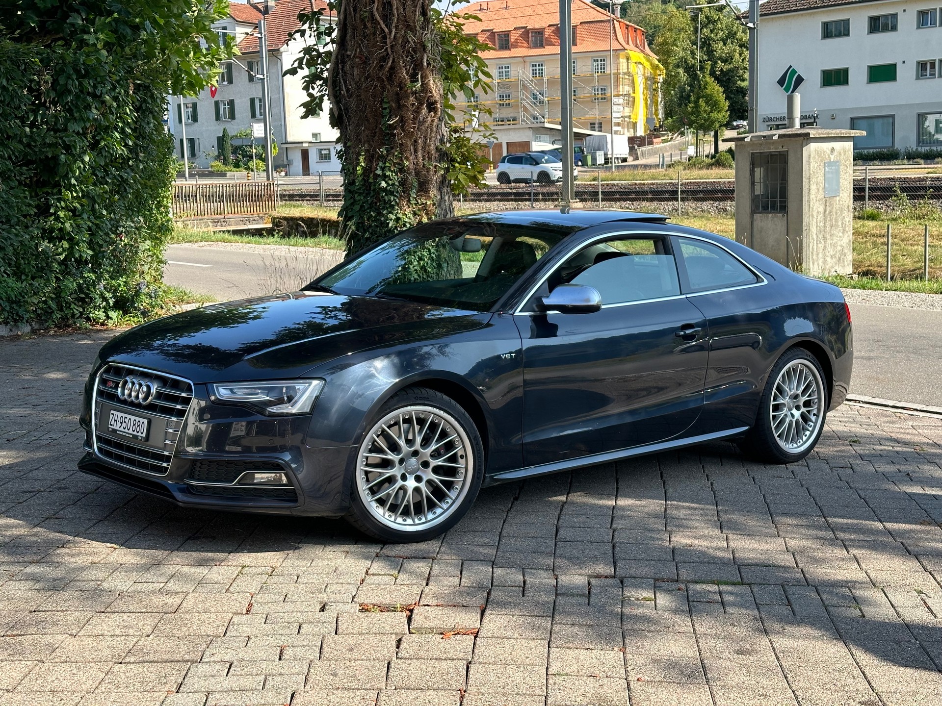 AUDI 3.0 V6 TFSI quattro S-Tronic-image-0