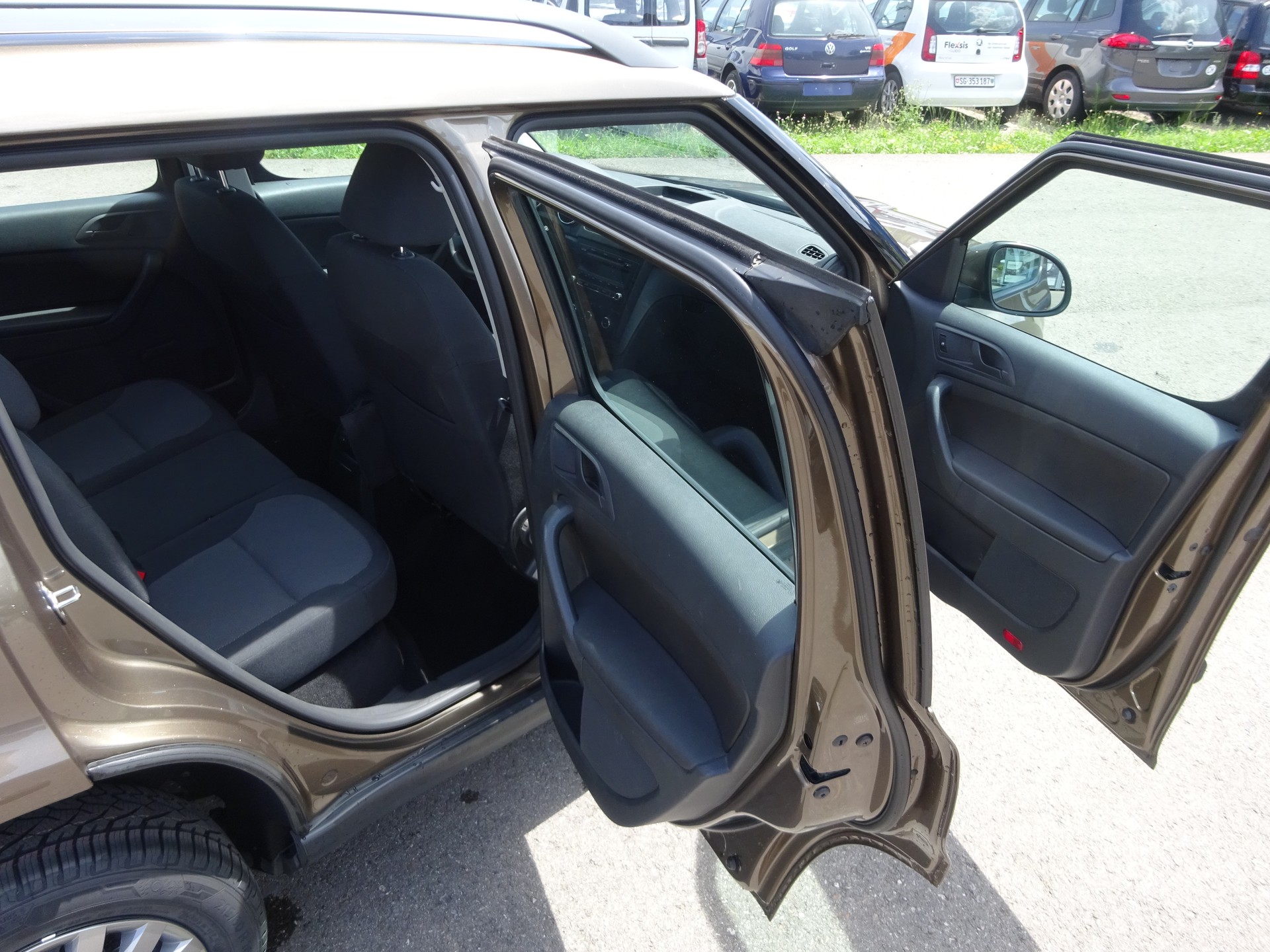 SKODA Yeti 1.8 TSI Active 4x4-image-4