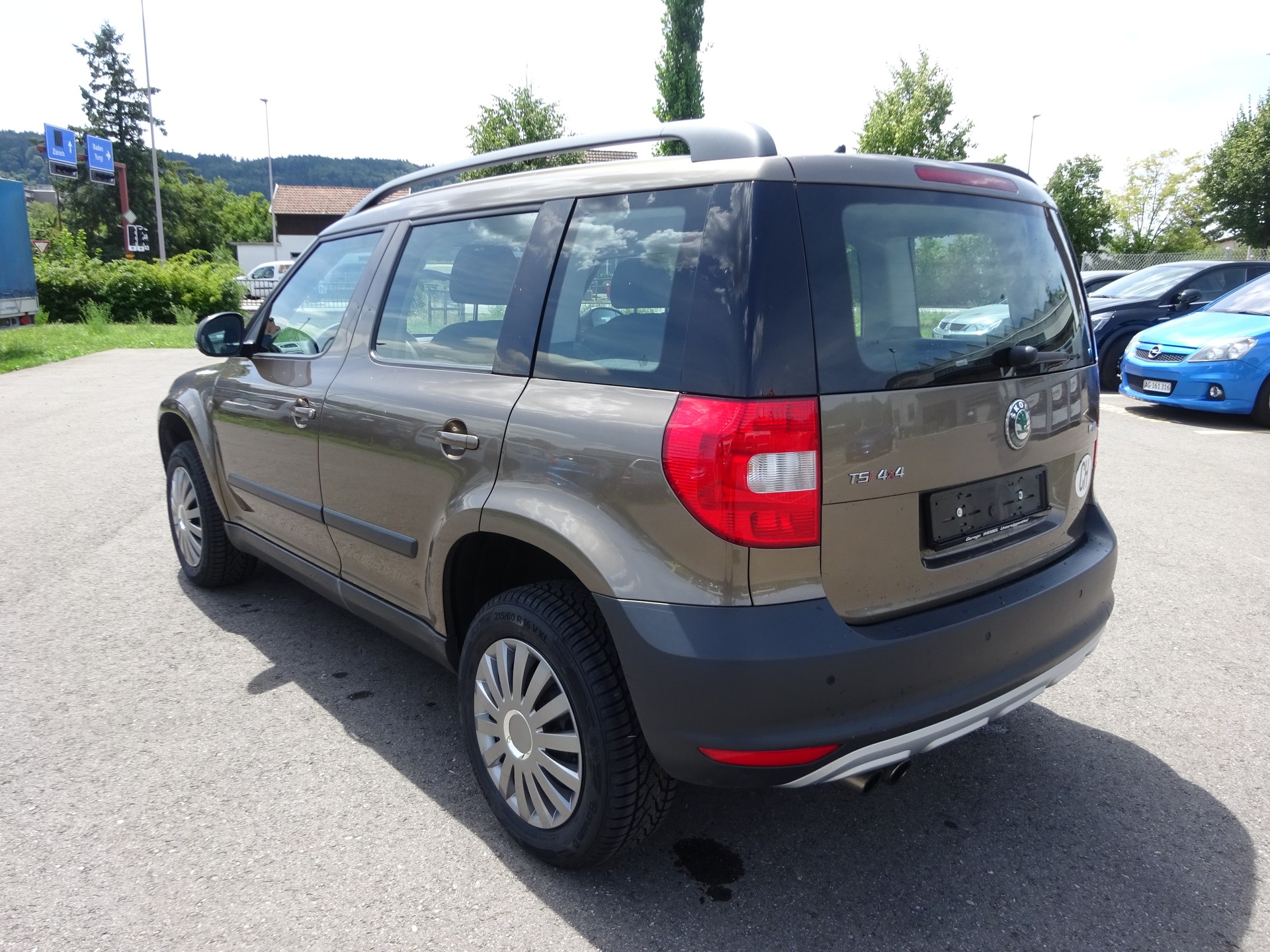 SKODA Yeti 1.8 TSI Active 4x4-image-6