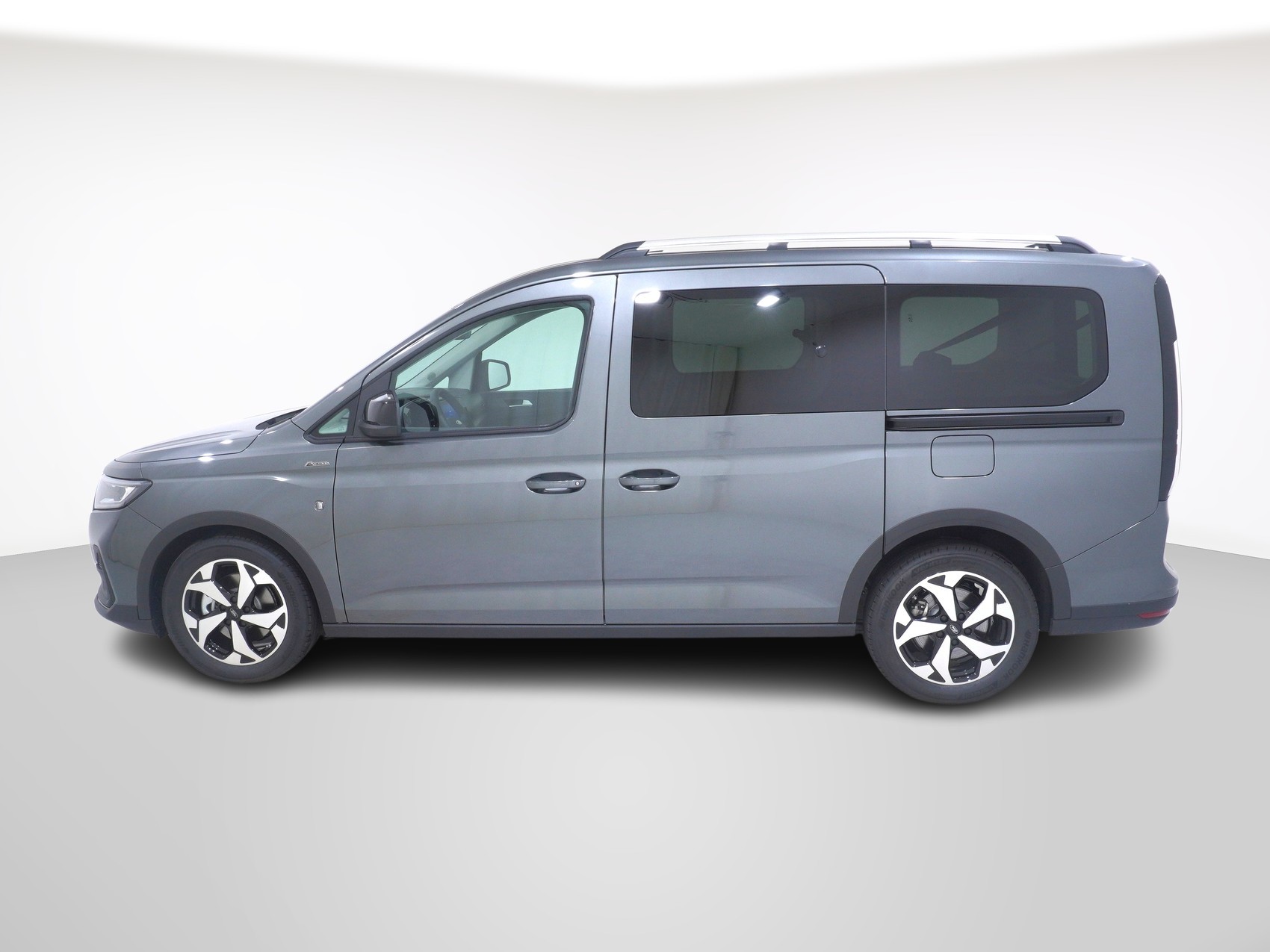 FORD Grand Tourneo Connect 2.0 EcoBlue Active 4x4-image-1