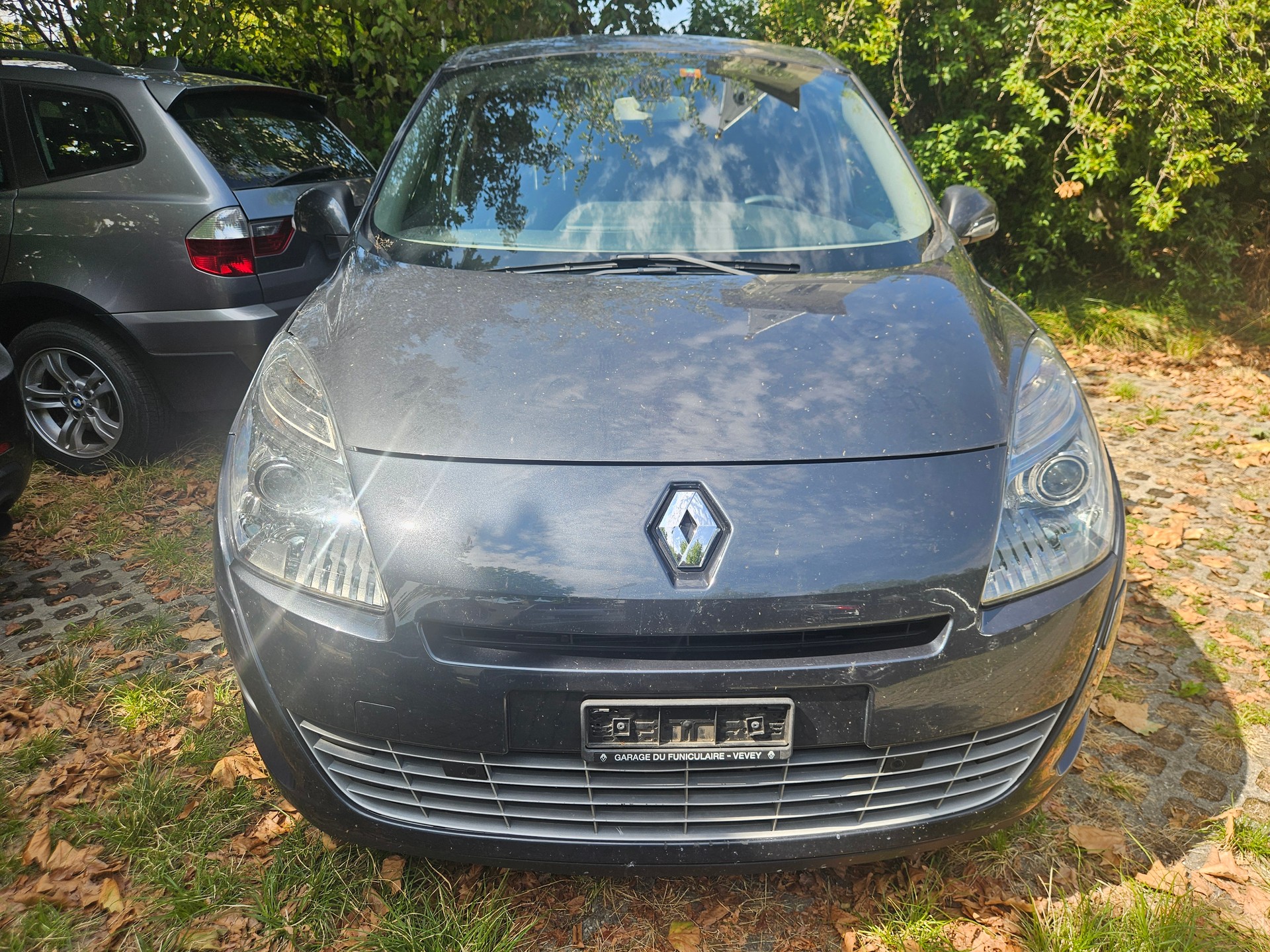RENAULT Grand Scénic 1.9 dCi Dynamique-image-0