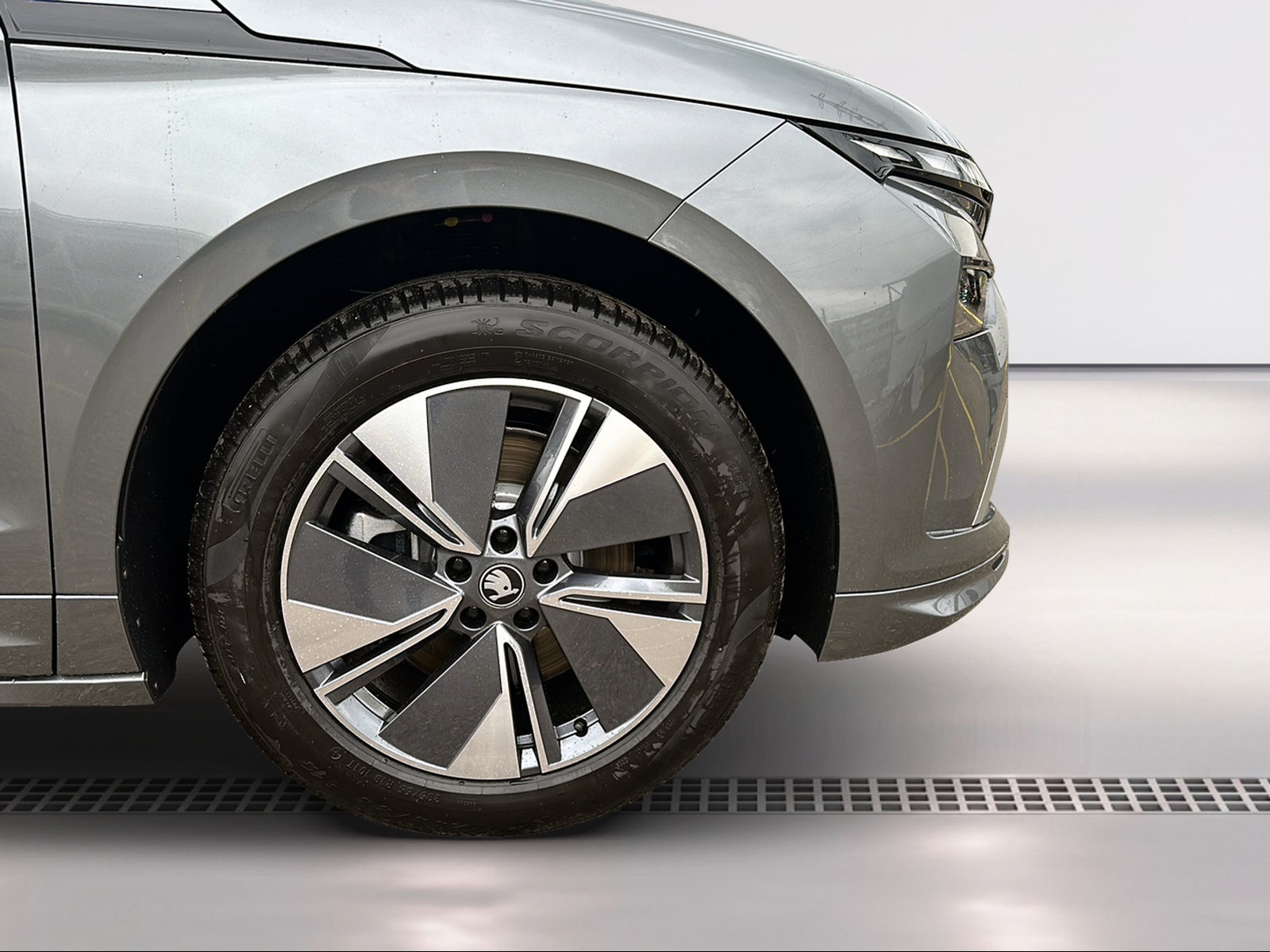 SKODA Enyaq 85 Dynamic-image-7
