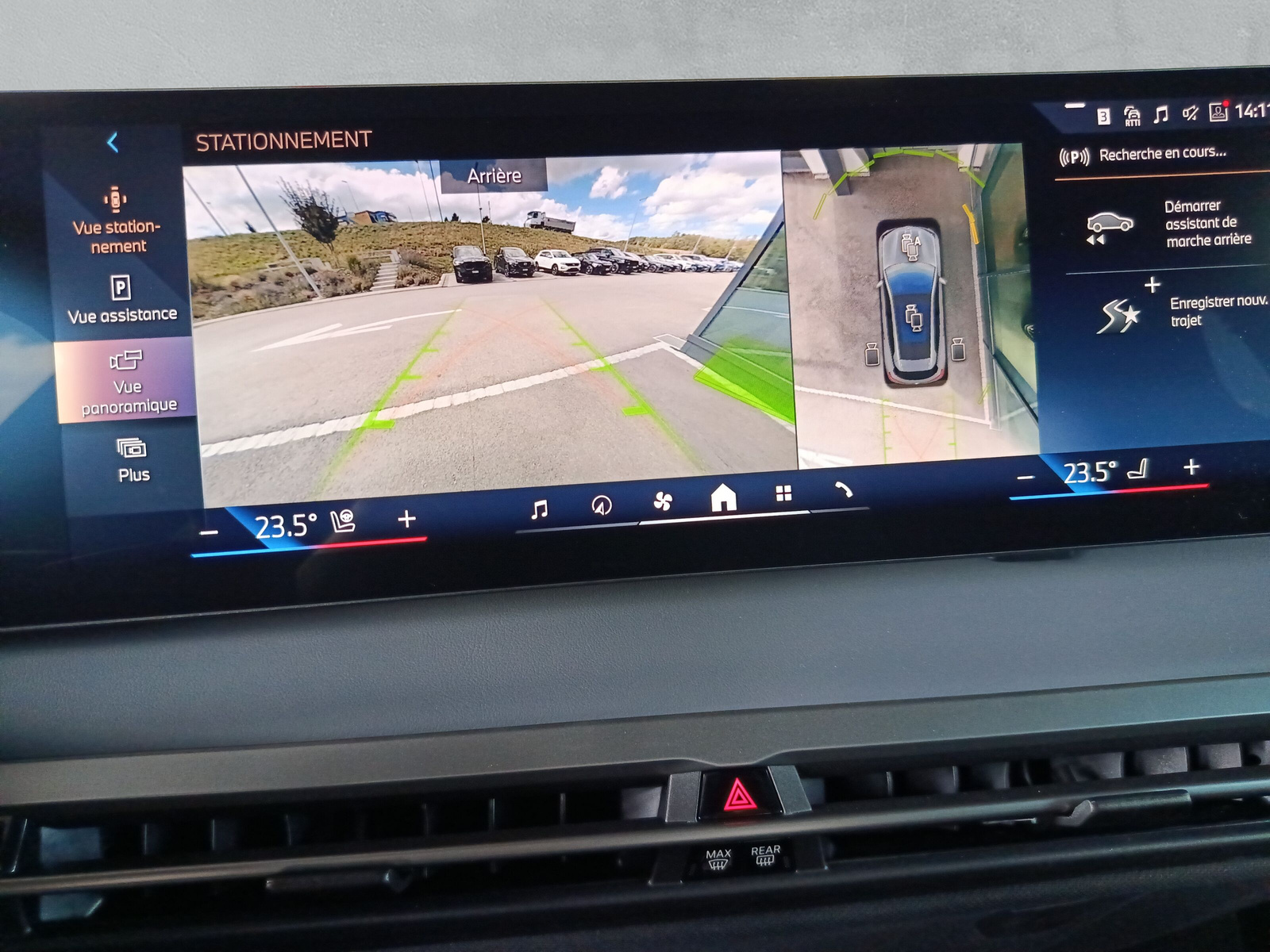 BMW iX xDrive60 M Sport Pro-image-19