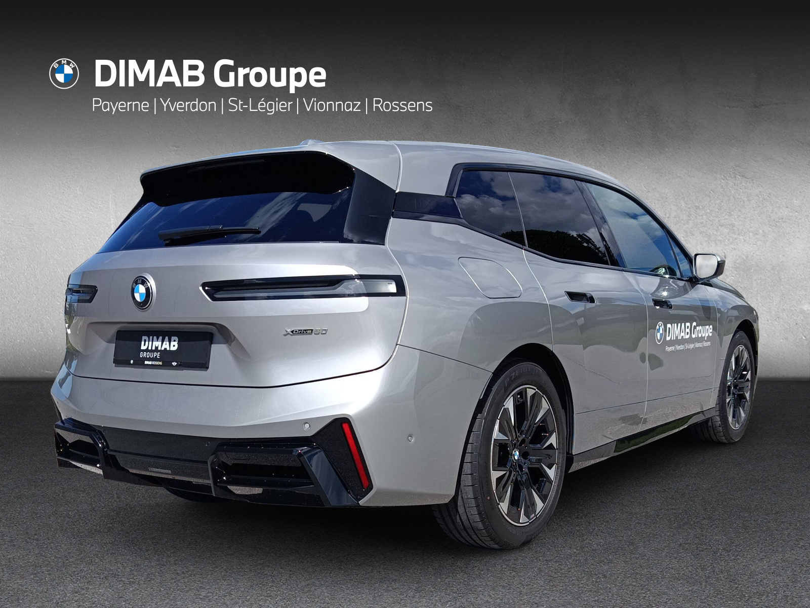 BMW iX xDrive60 M Sport Pro-image-4
