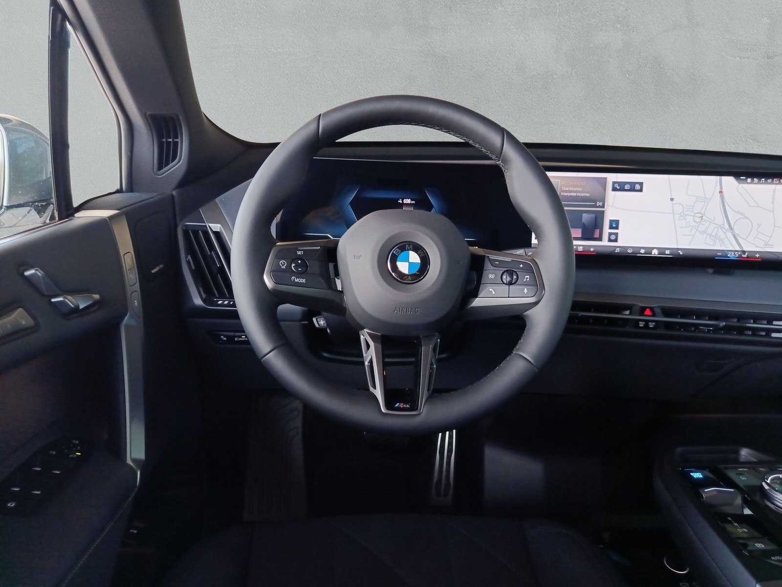 BMW iX xDrive60 M Sport Pro-image-20