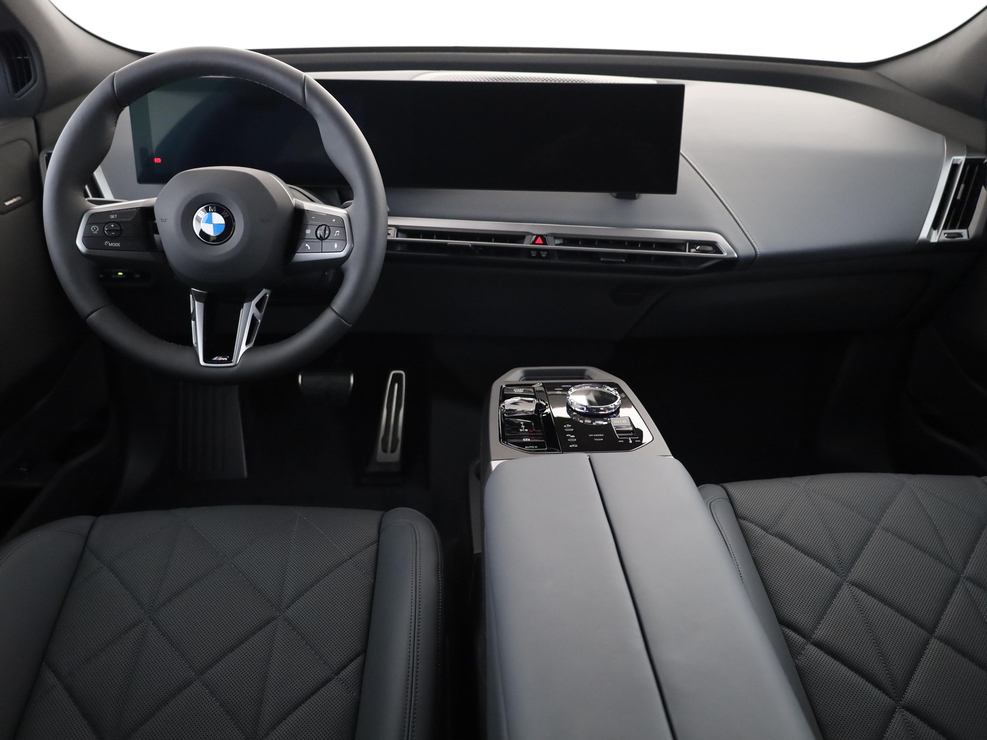 BMW iX xDrive60-image-20