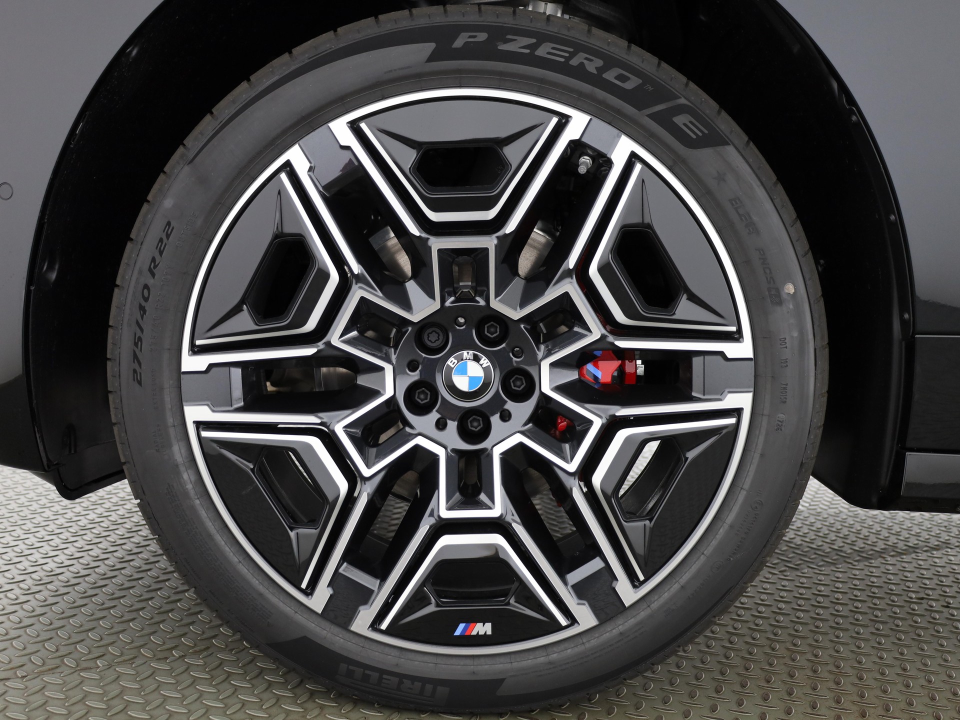 BMW iX xDrive60-image-24