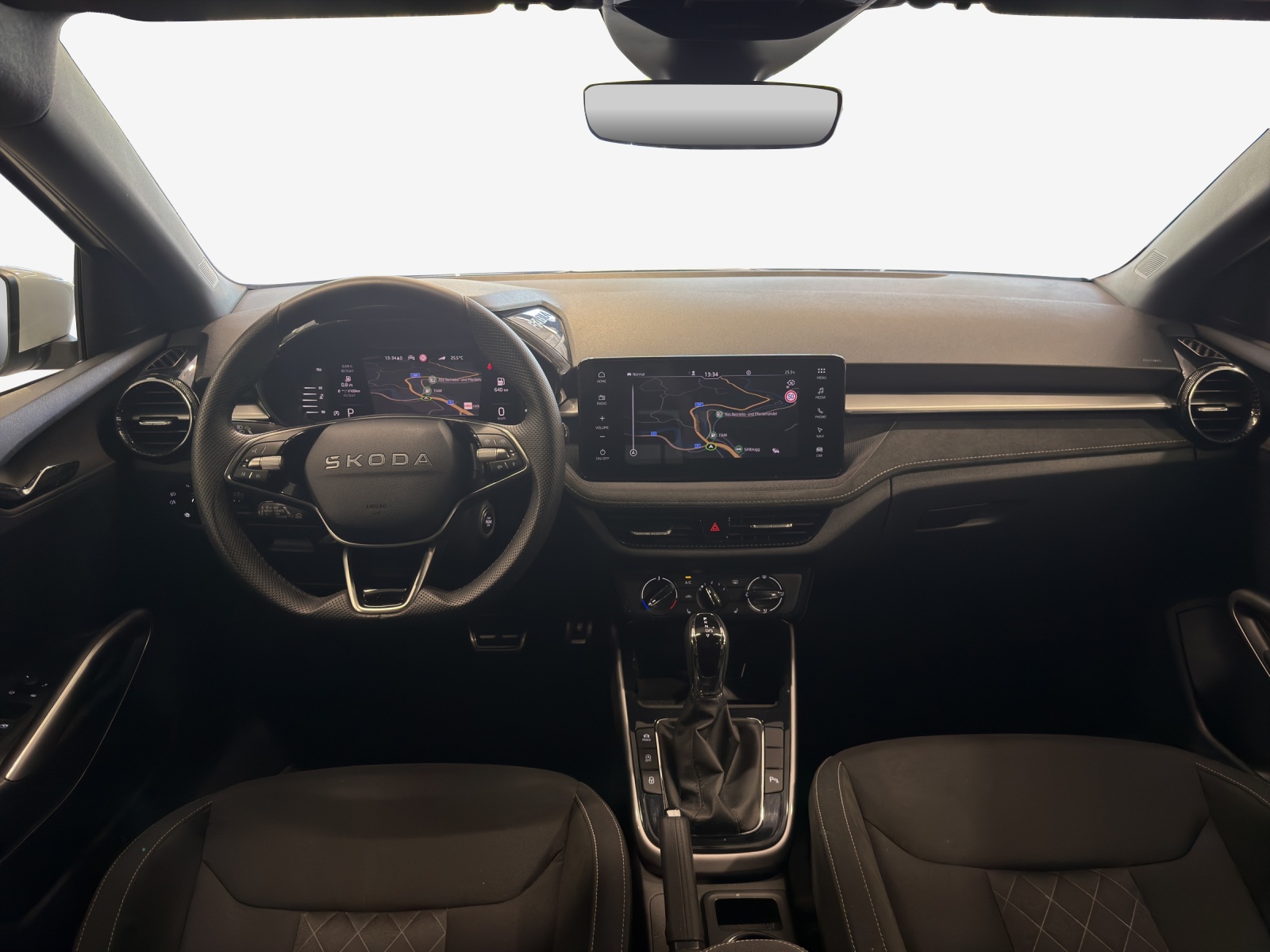 SKODA Fabia 1.0 TSI Selection DSG-image-8