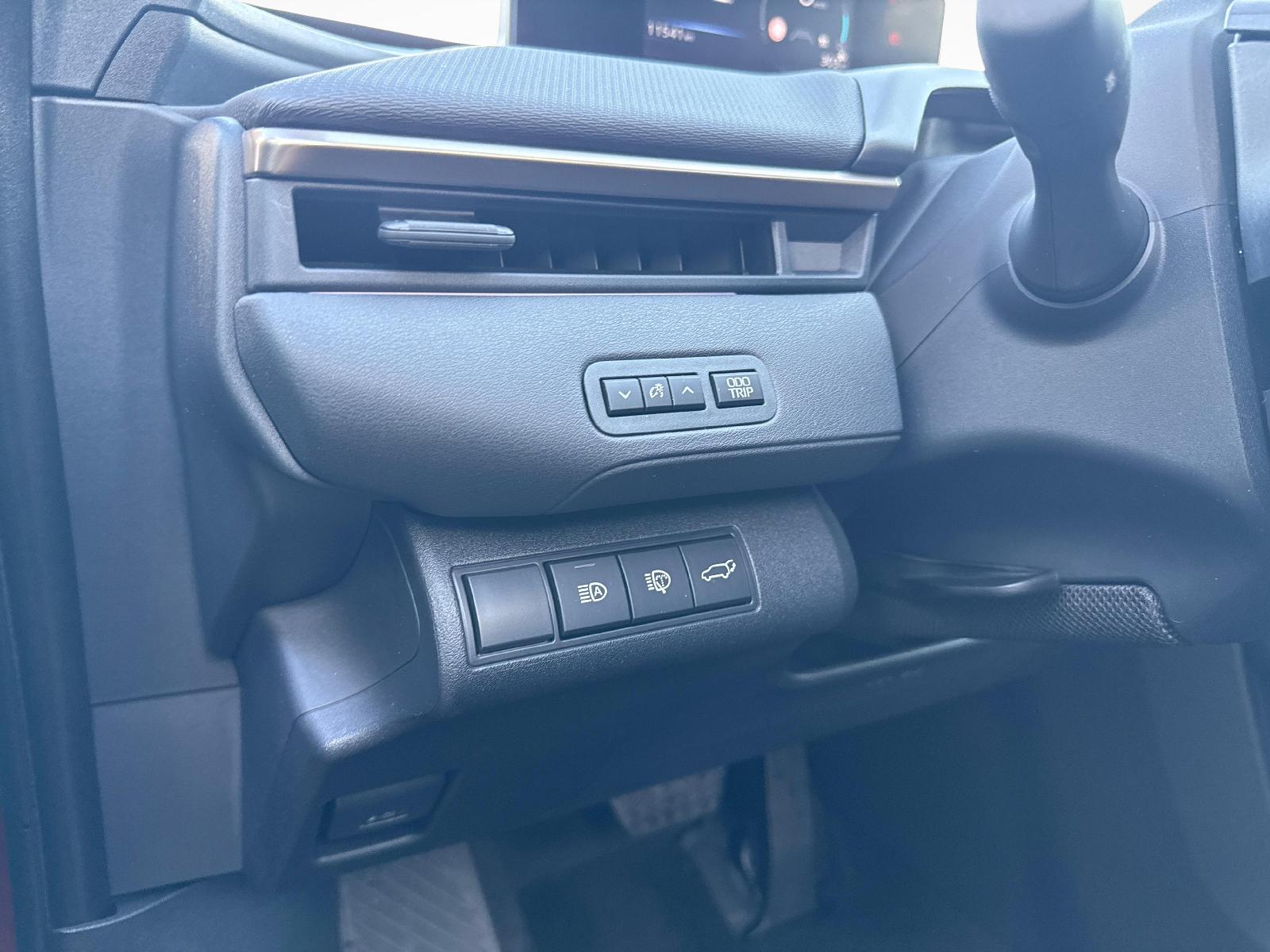 TOYOTA bZ4X Premium AWD-image-15