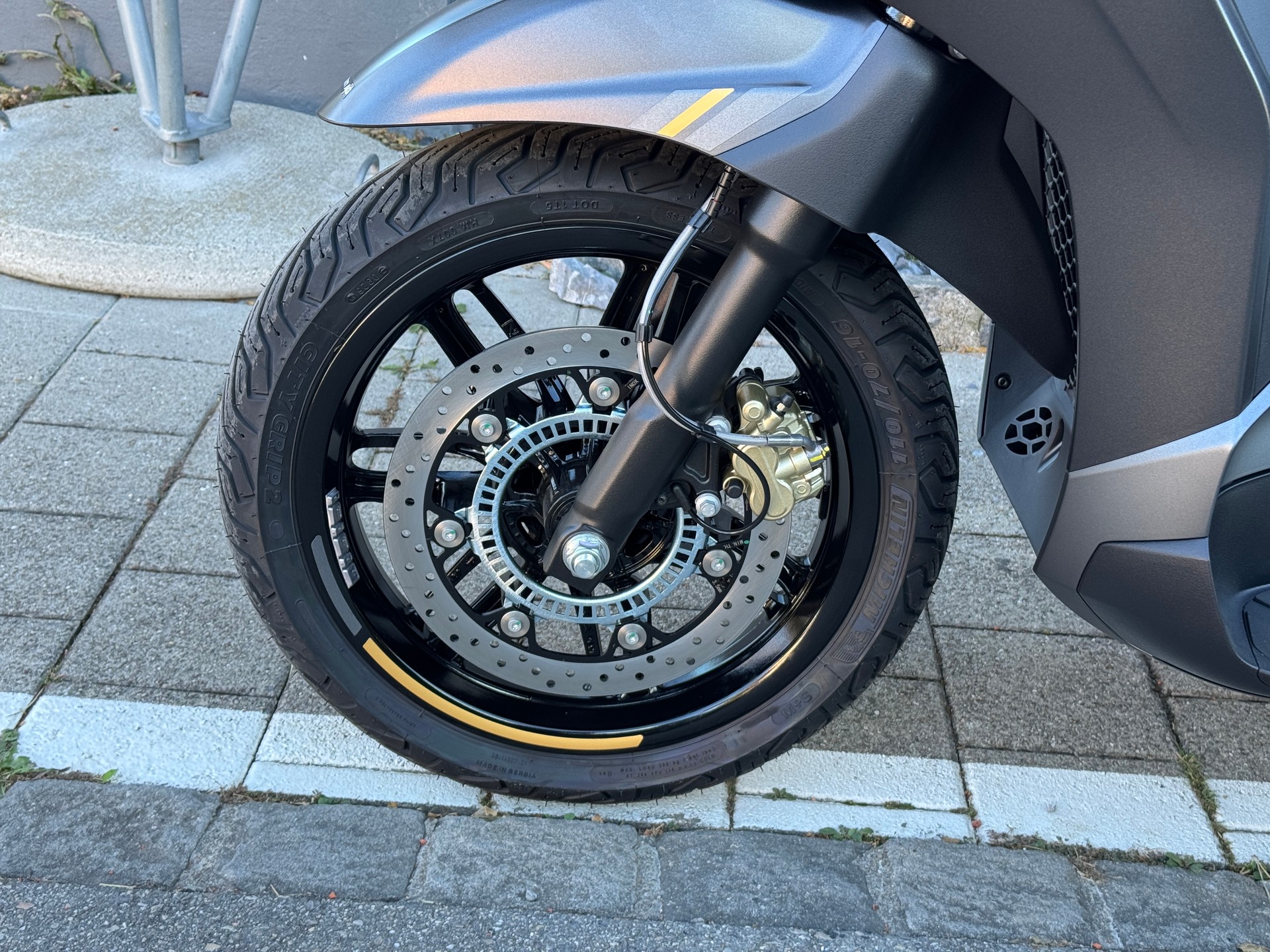 PIAGGIO Beverly 310 hpe E5+ / 25th Anniversary-showroom-element-3