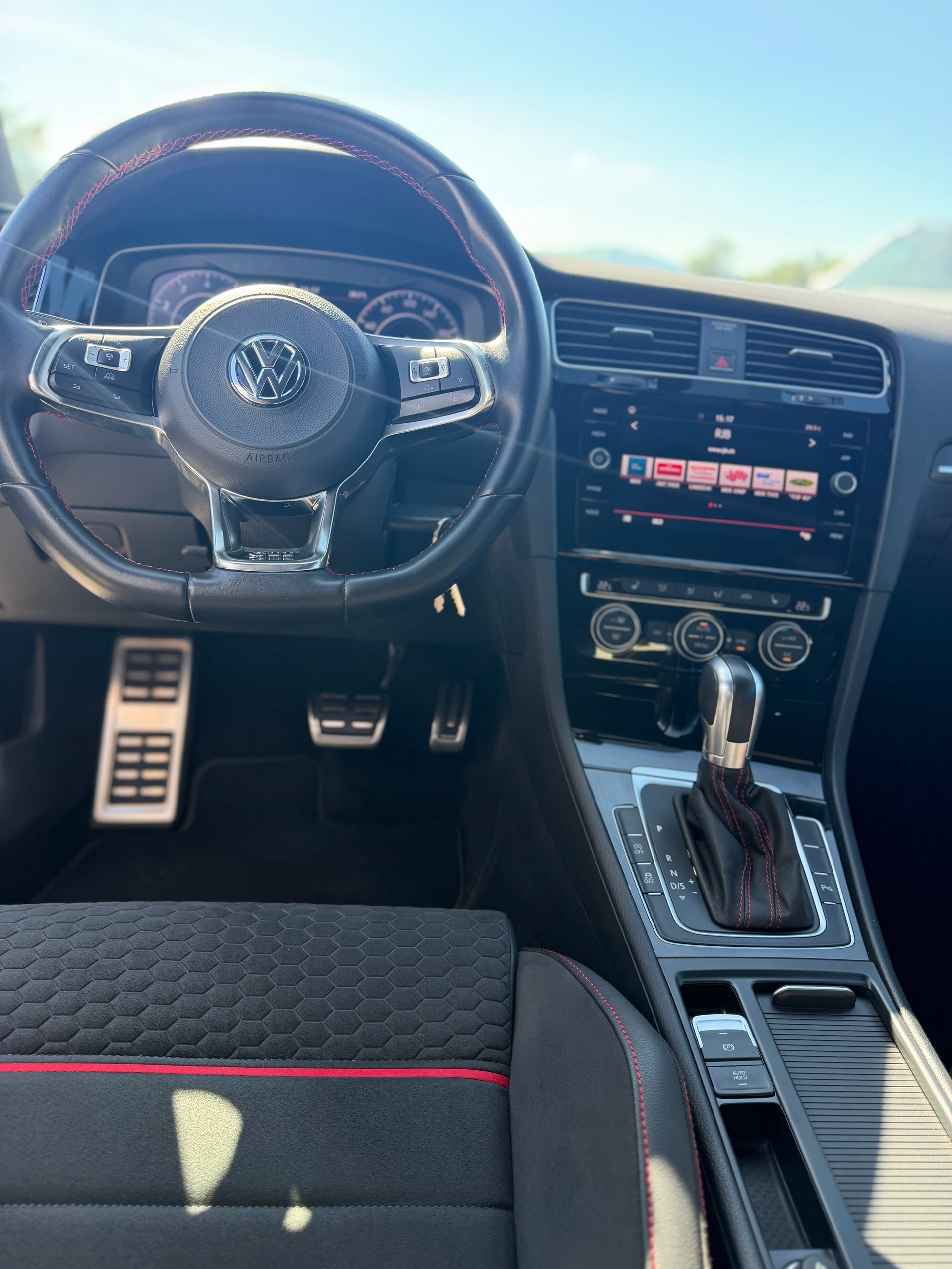 VW Golf 2.0 TSI GTI Performance DSG-image-19