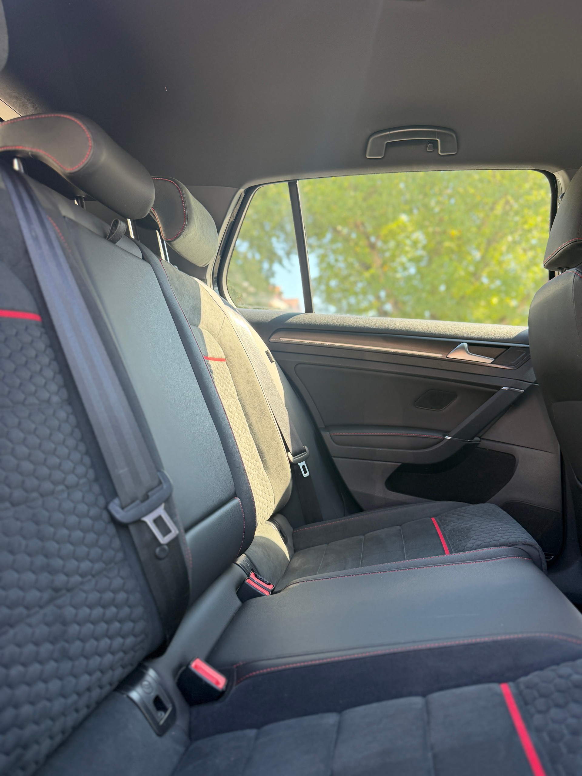 VW Golf 2.0 TSI GTI Performance DSG-image-13