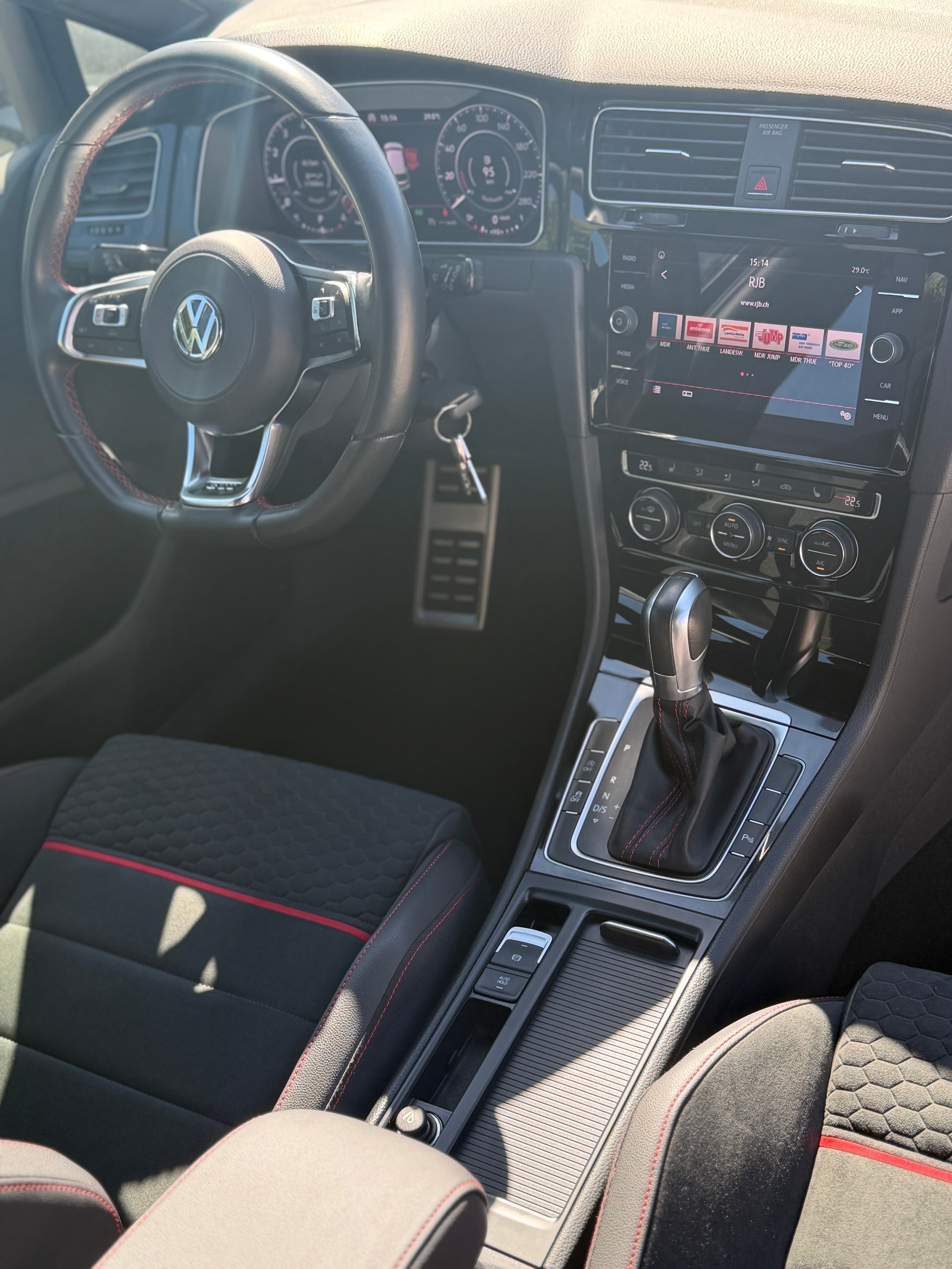 VW Golf 2.0 TSI GTI Performance DSG-image-18