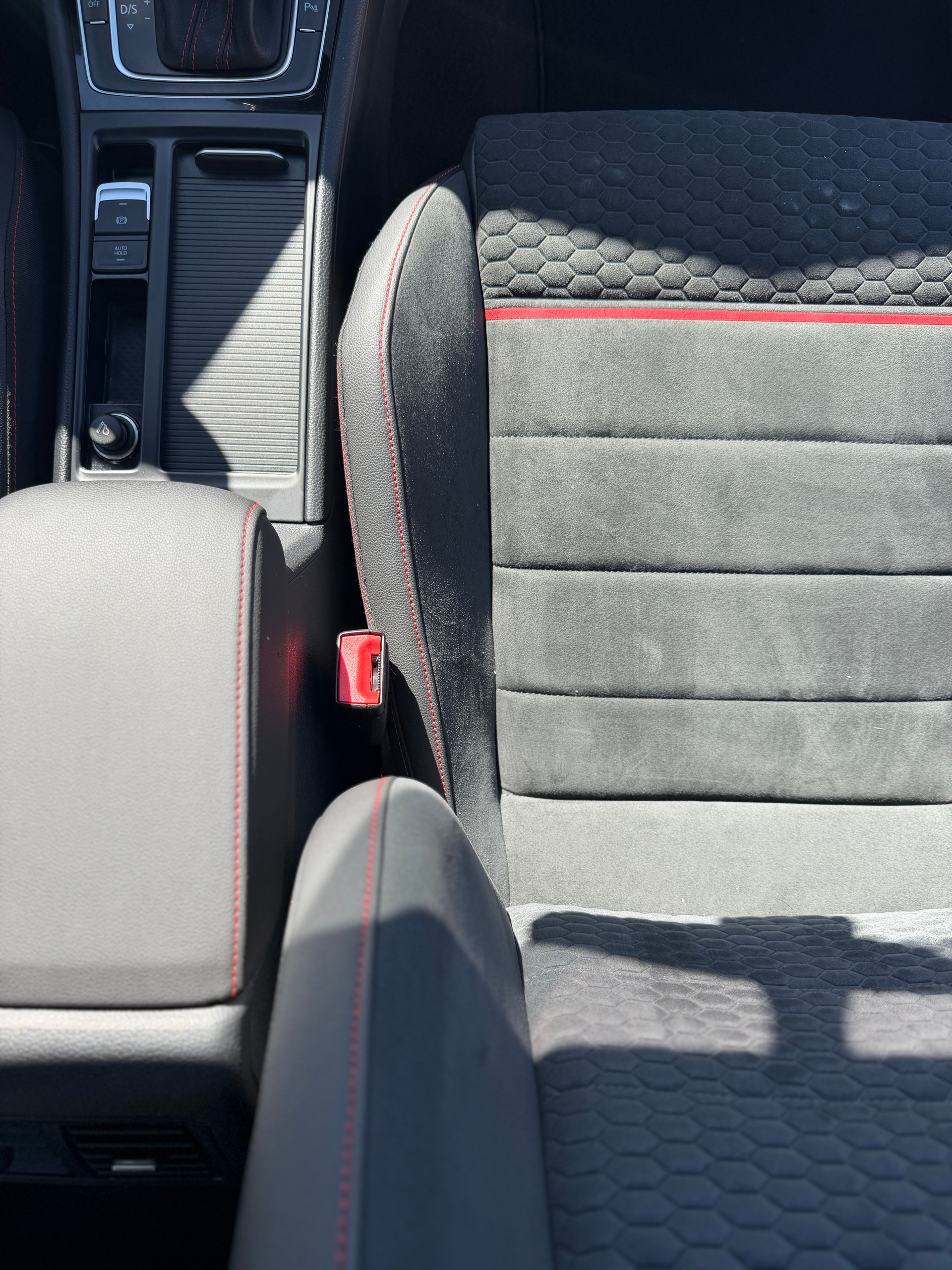 VW Golf 2.0 TSI GTI Performance DSG-image-16
