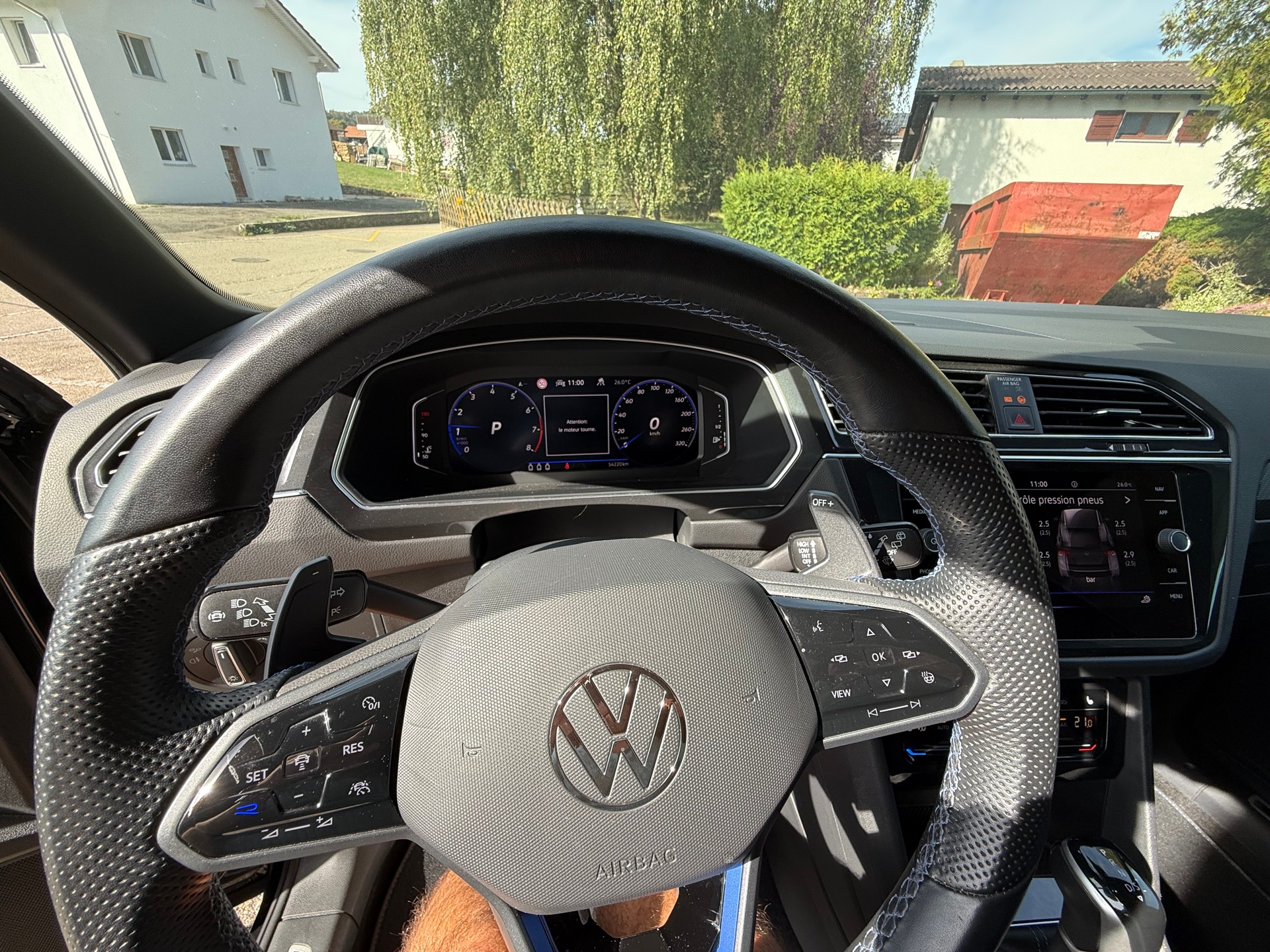 VW Tiguan 2.0TSI R 4Motion DSG-image-10
