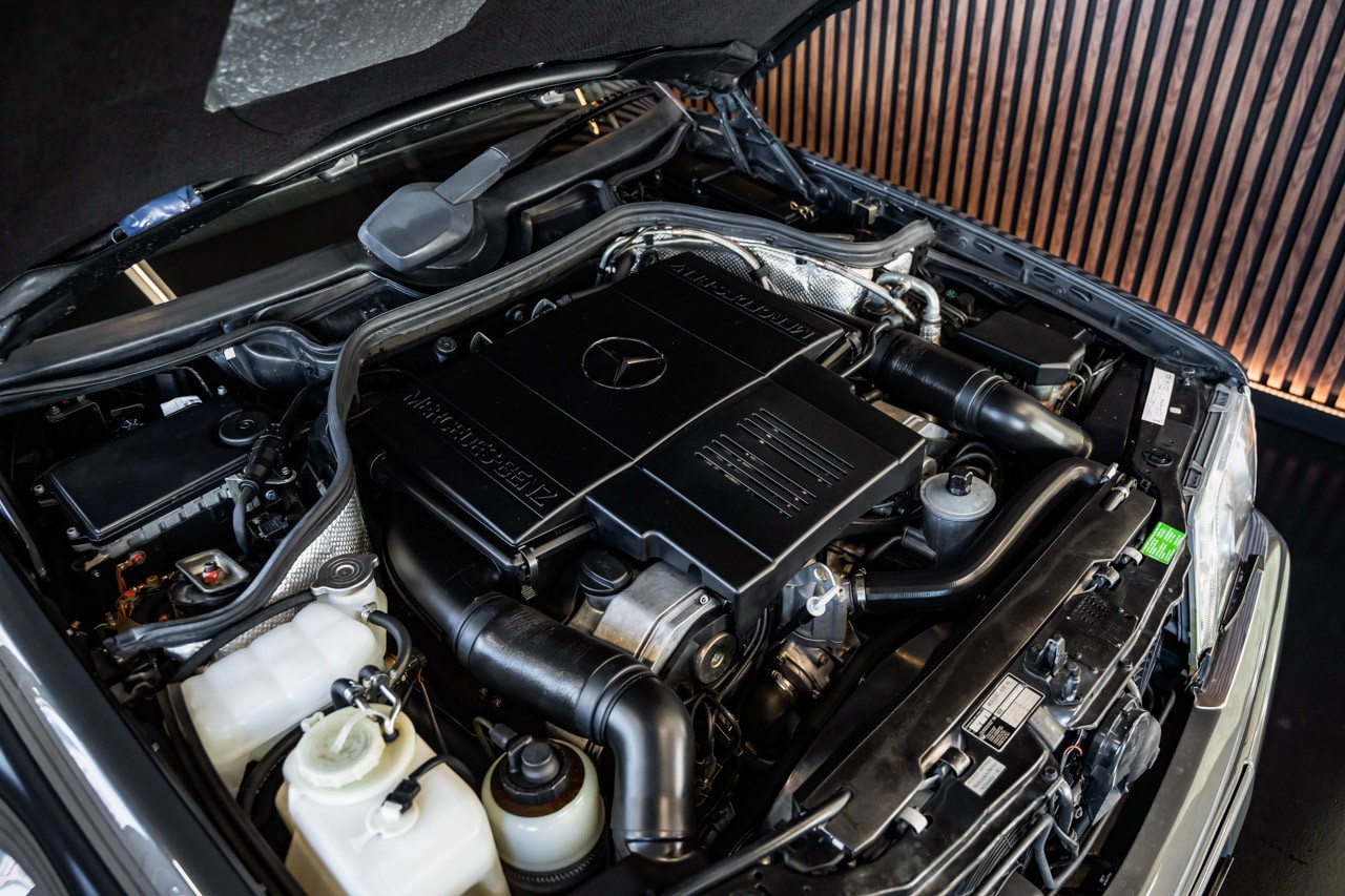 MERCEDES-BENZ E 500 Automatic-image-28