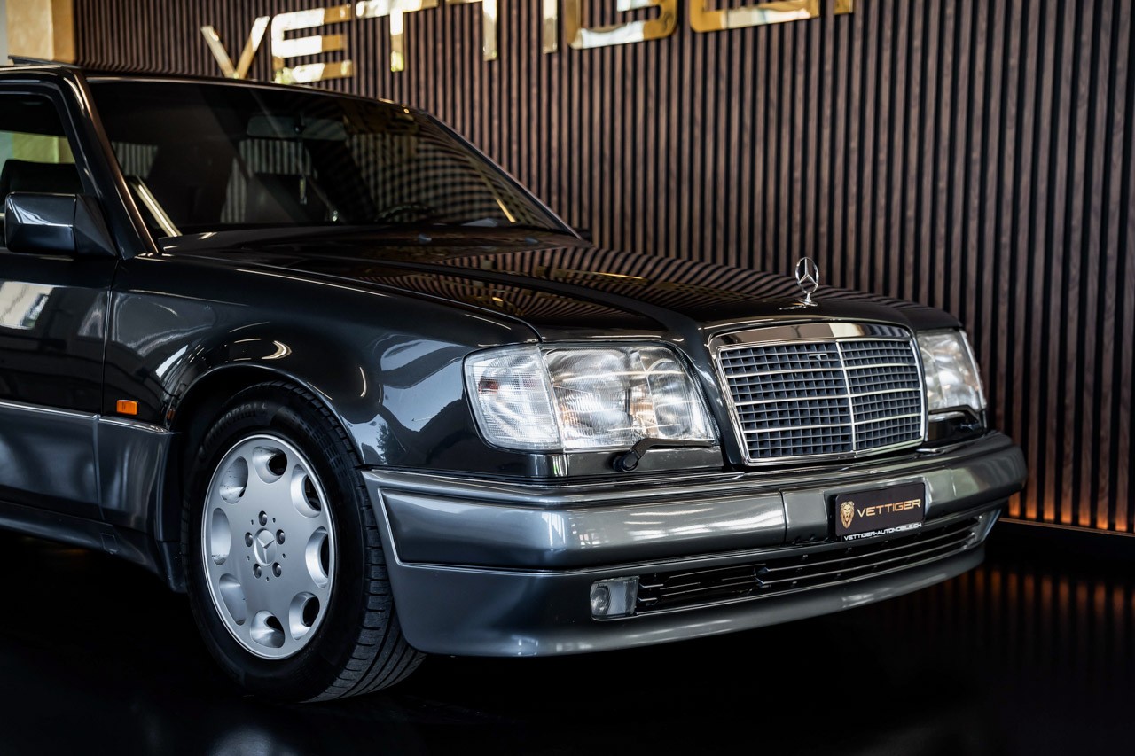MERCEDES-BENZ E 500 Automatic-image-6