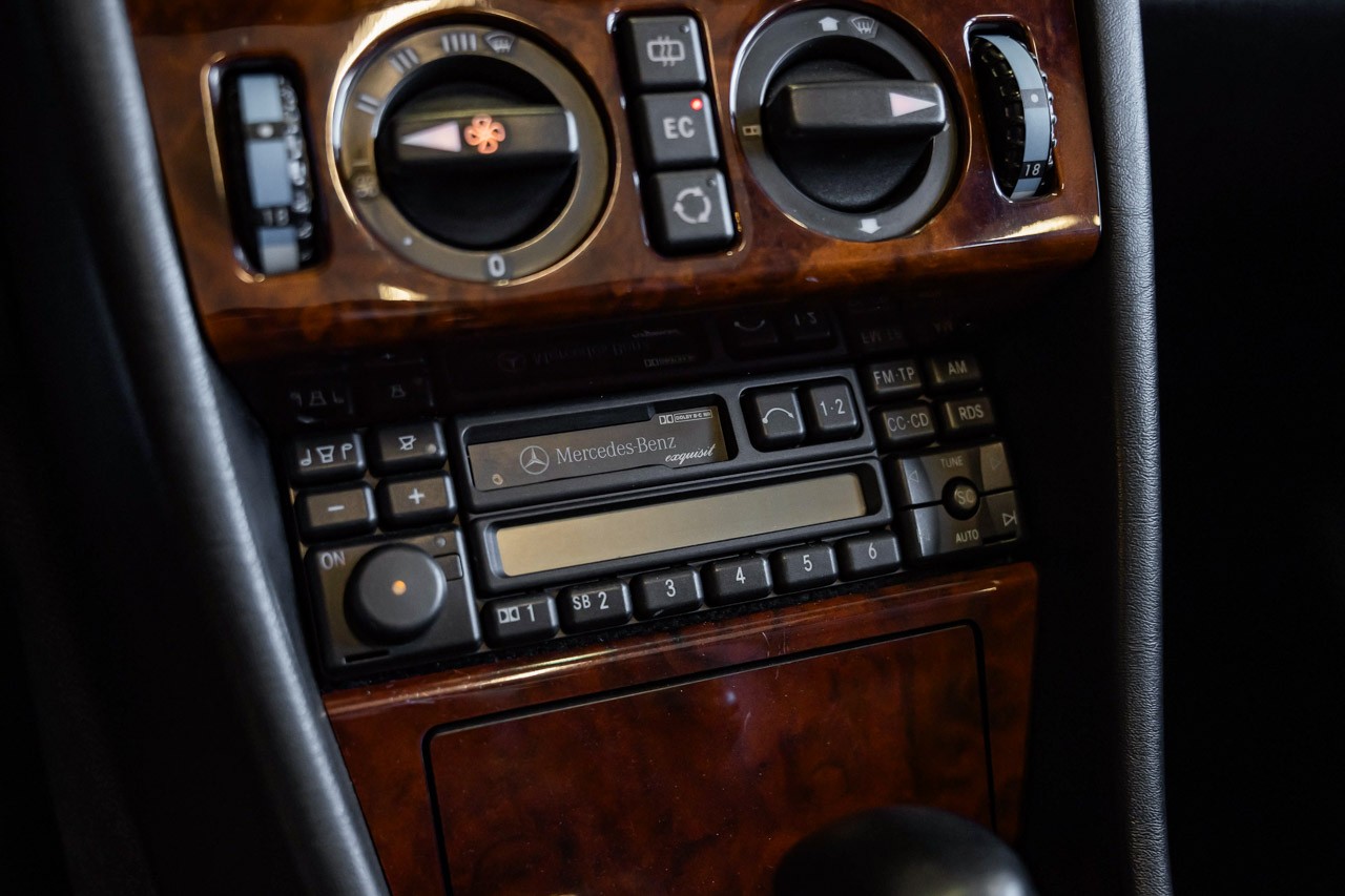 MERCEDES-BENZ E 500 Automatic-image-23