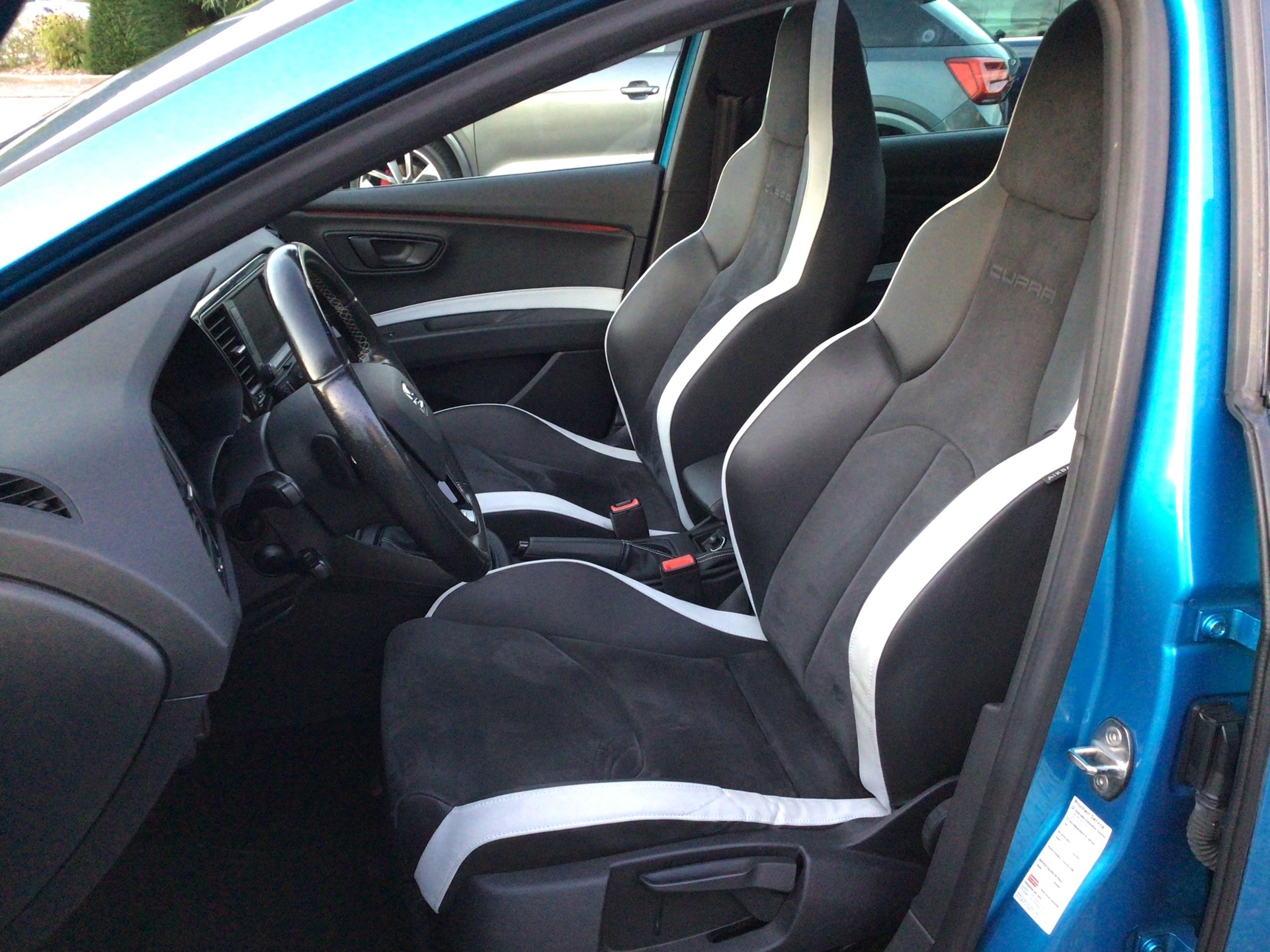 SEAT Leon ST 2.0 TSI Cupra 290 DSG-image-5