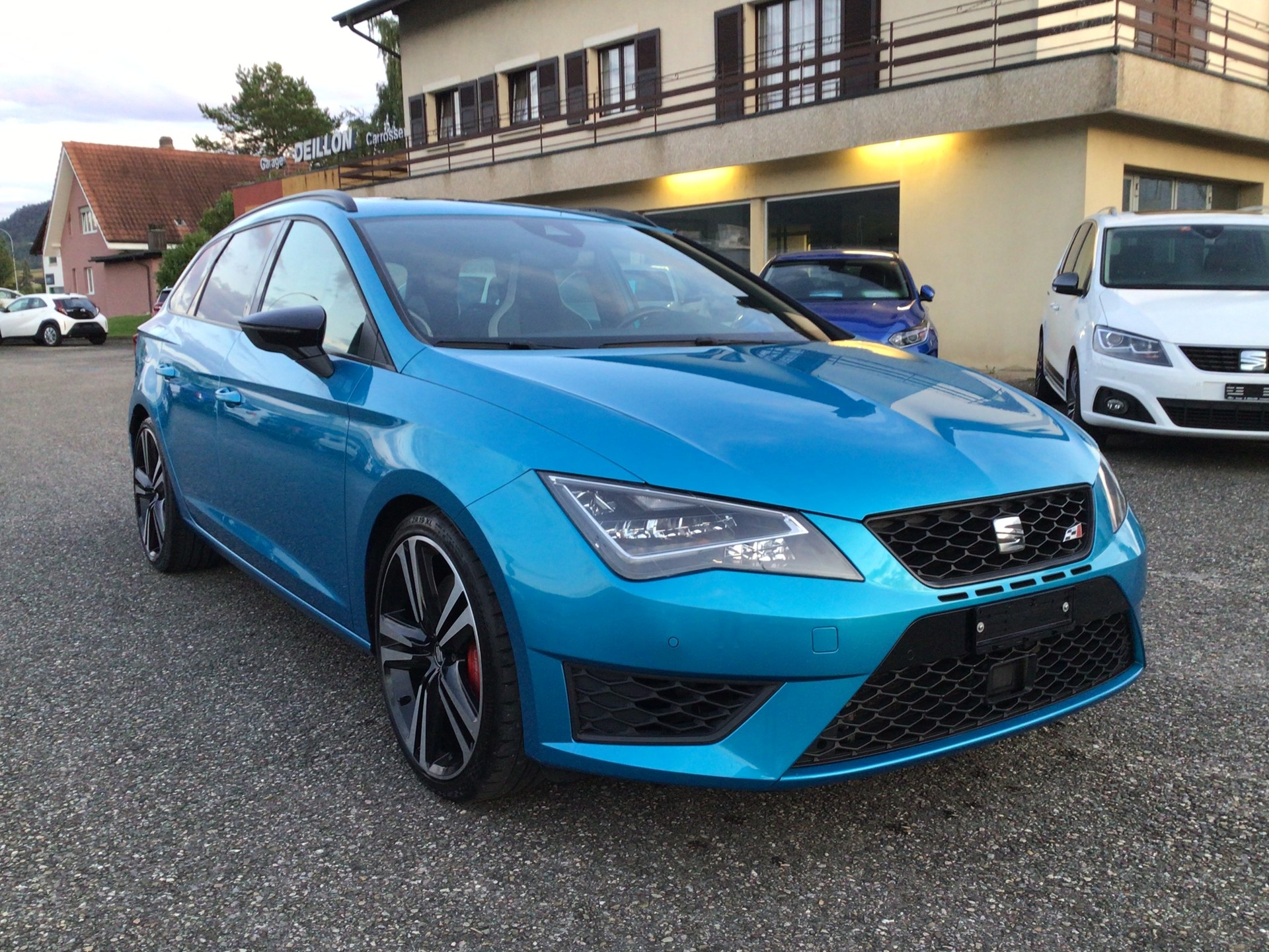 SEAT Leon ST 2.0 TSI Cupra 290 DSG-image-0