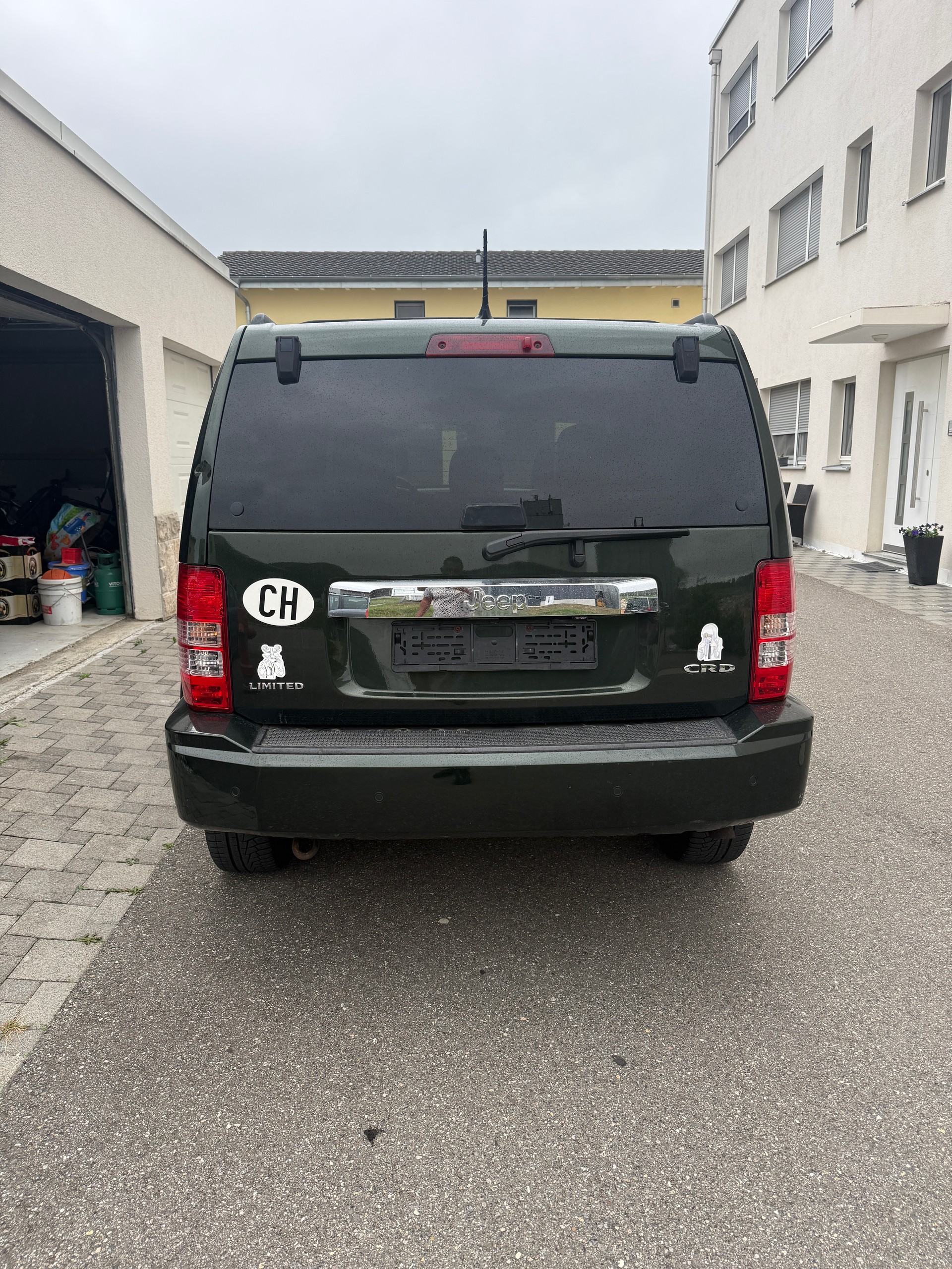 JEEP Cherokee 2.8 CRD Limited Automatic-image-3
