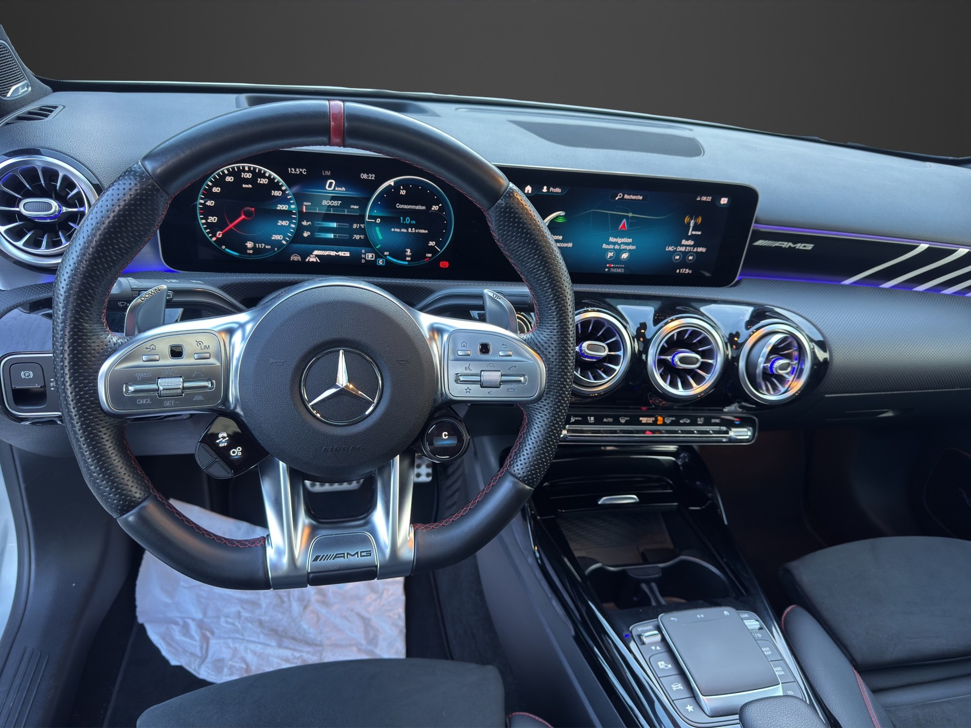 MERCEDES-BENZ A 35 AMG 4Matic Edition 1 Speedshift-image-10