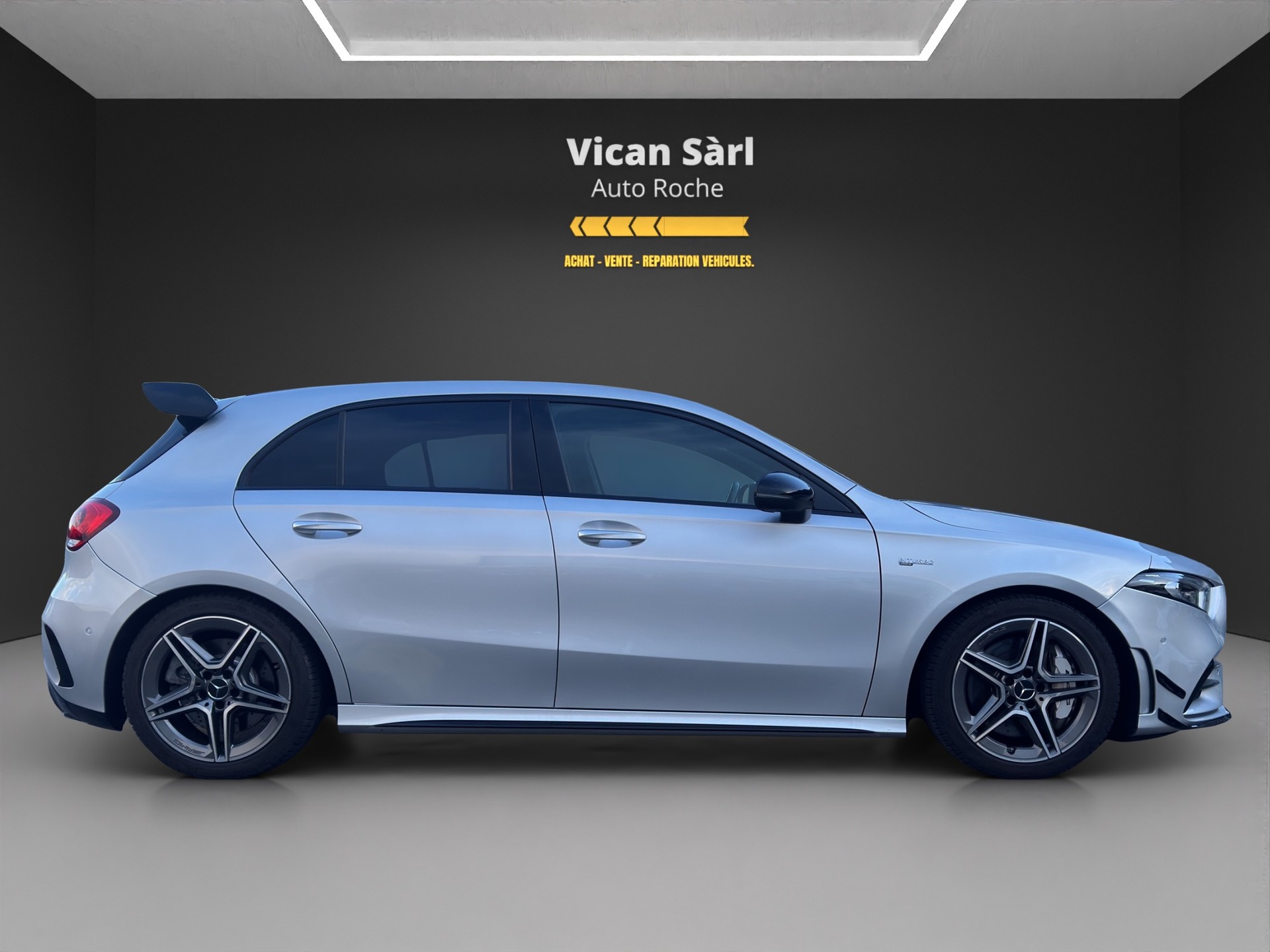 MERCEDES-BENZ A 35 AMG 4Matic Edition 1 Speedshift-image-3