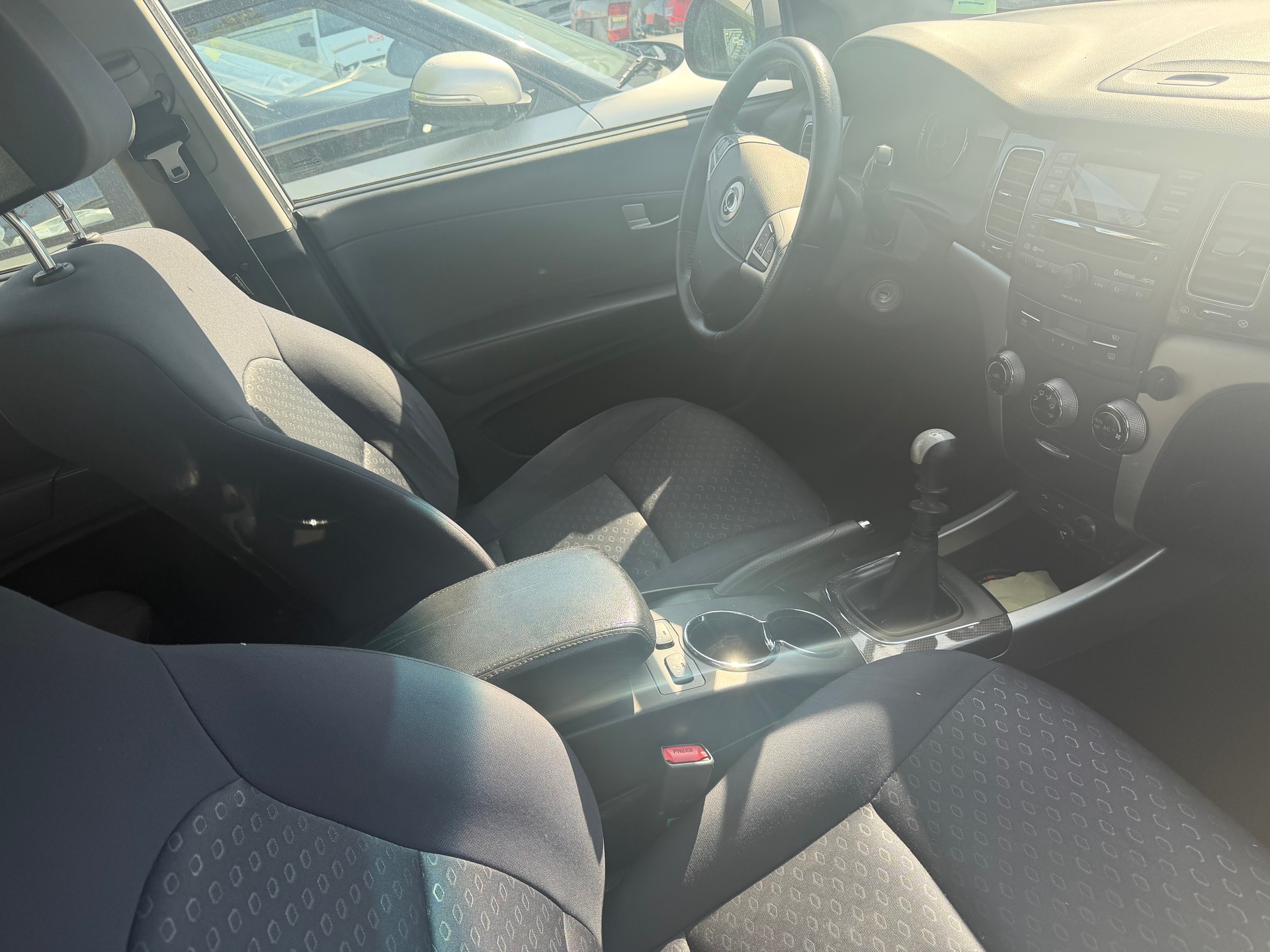 KGM-SsangYong KORANDO-image-4
