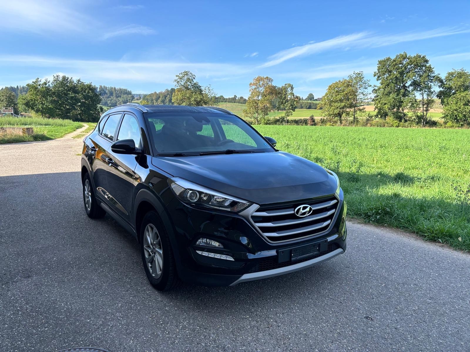 HYUNDAI Tucson 1.6 TGDI Launch Edition 4WD Automatic-image-2