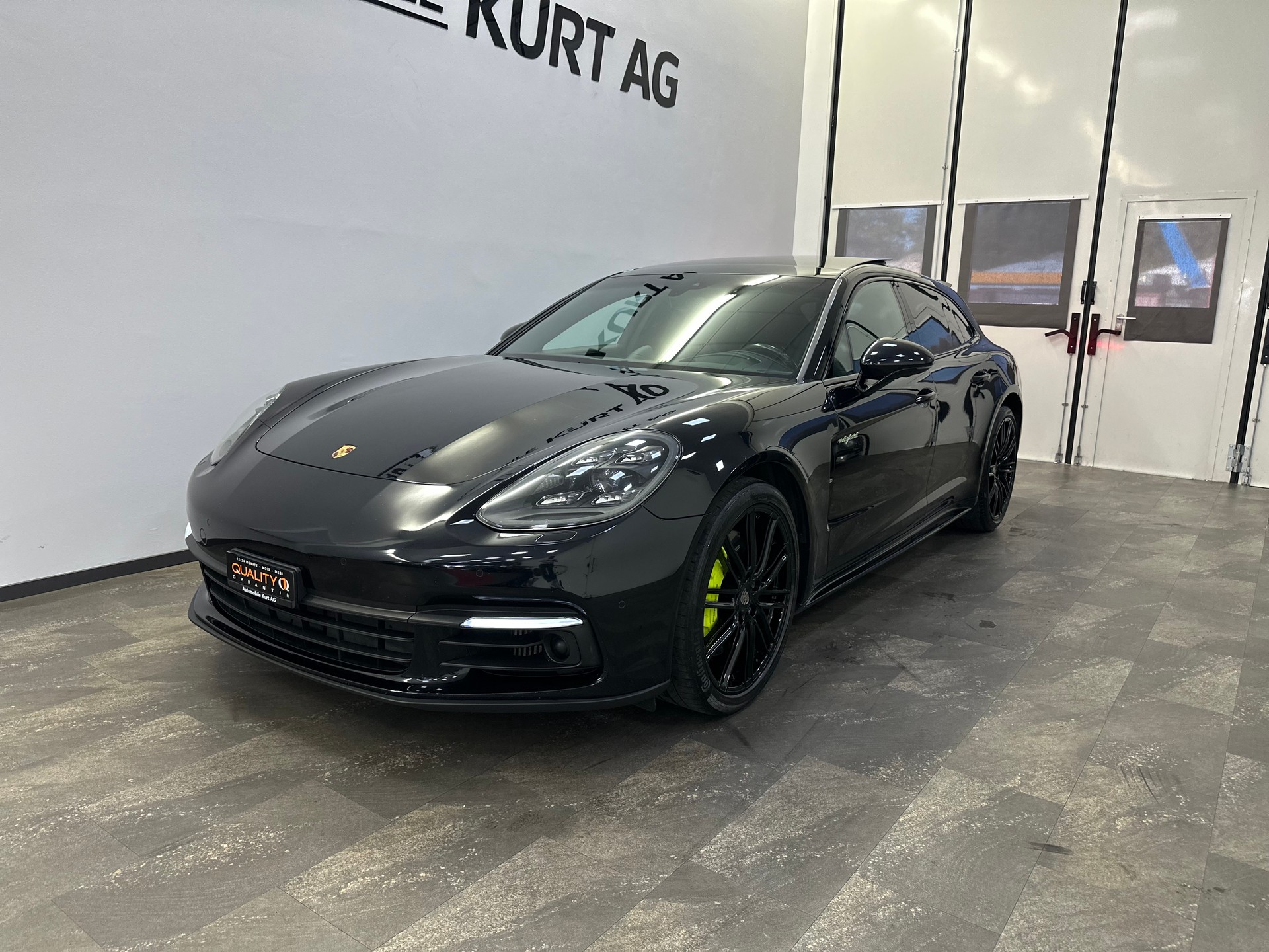 PORSCHE Panamera 4 E-Hybrid Sport Turismo PDK-image-6