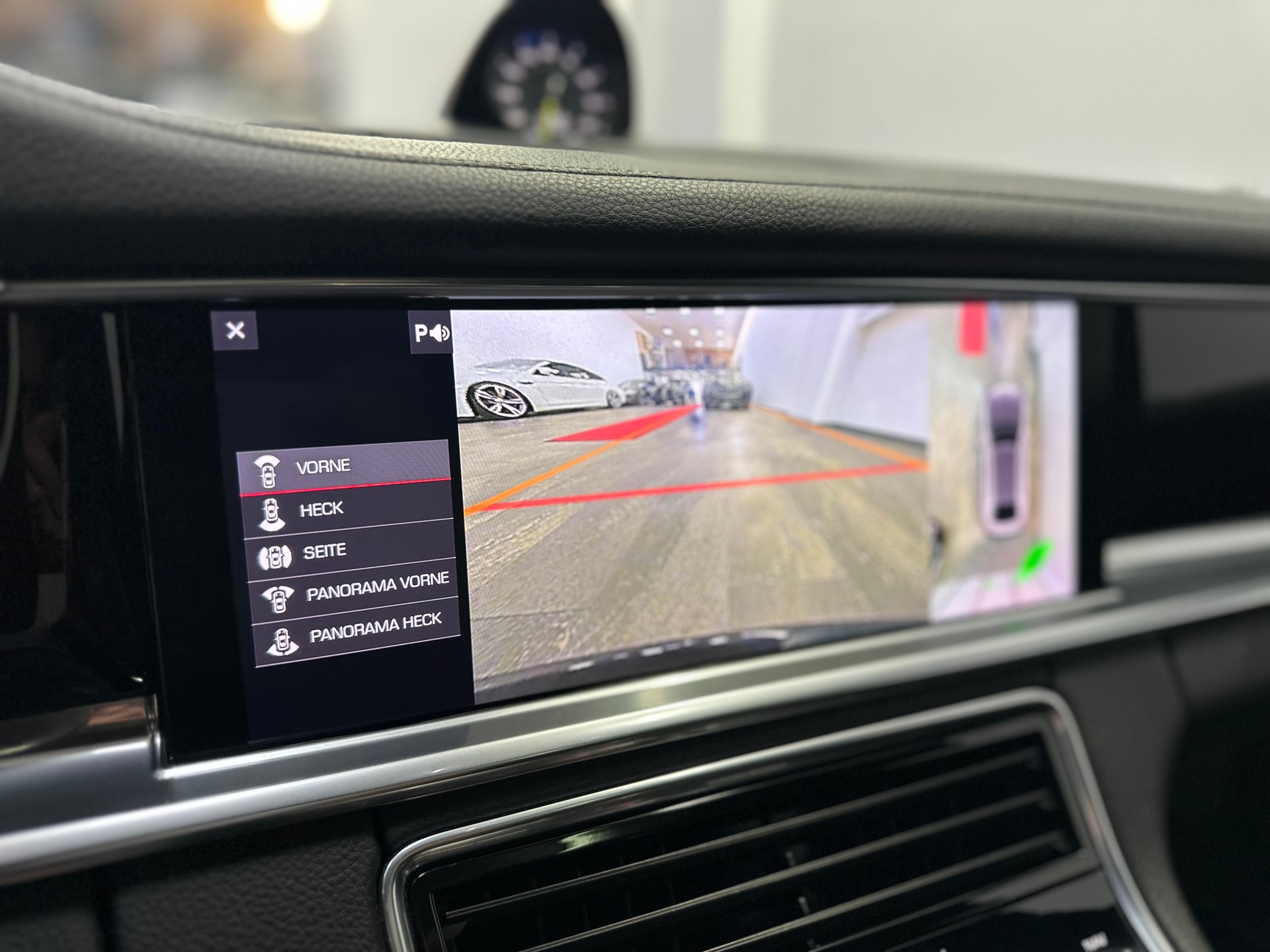 PORSCHE Panamera 4 E-Hybrid Sport Turismo PDK-image-22