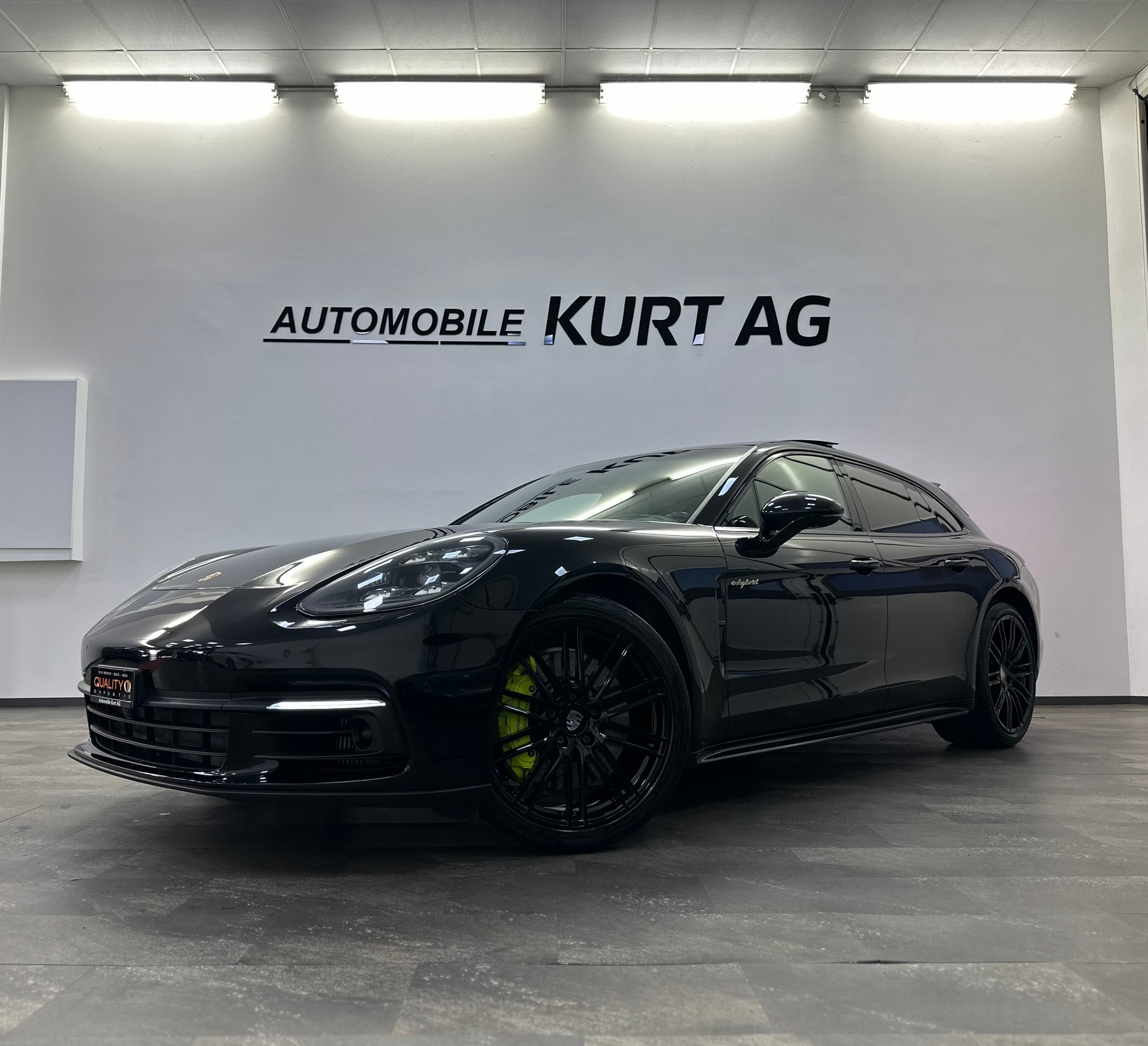 PORSCHE Panamera 4 E-Hybrid Sport Turismo PDK-image-1