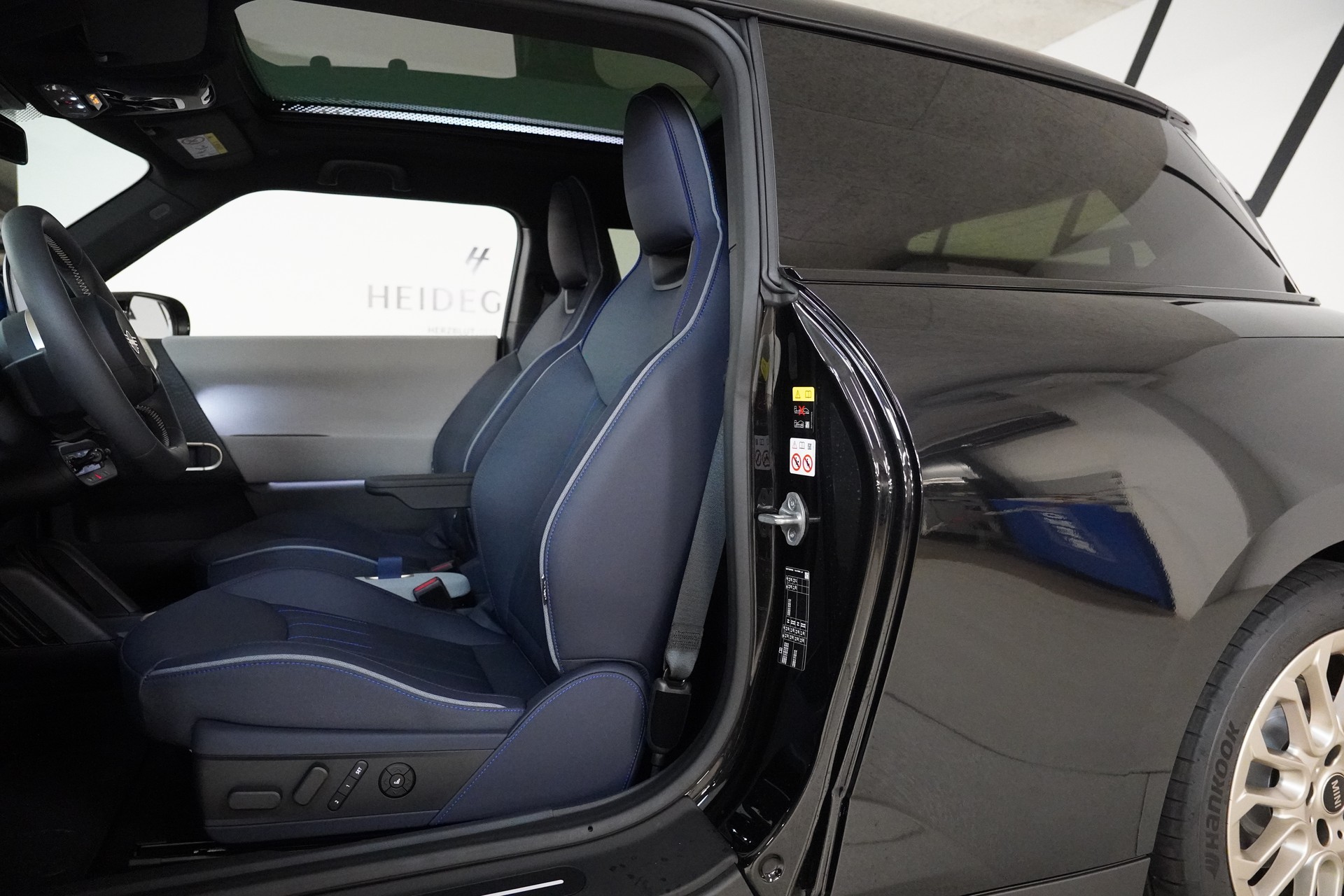 MINI Cooper SE-image-10