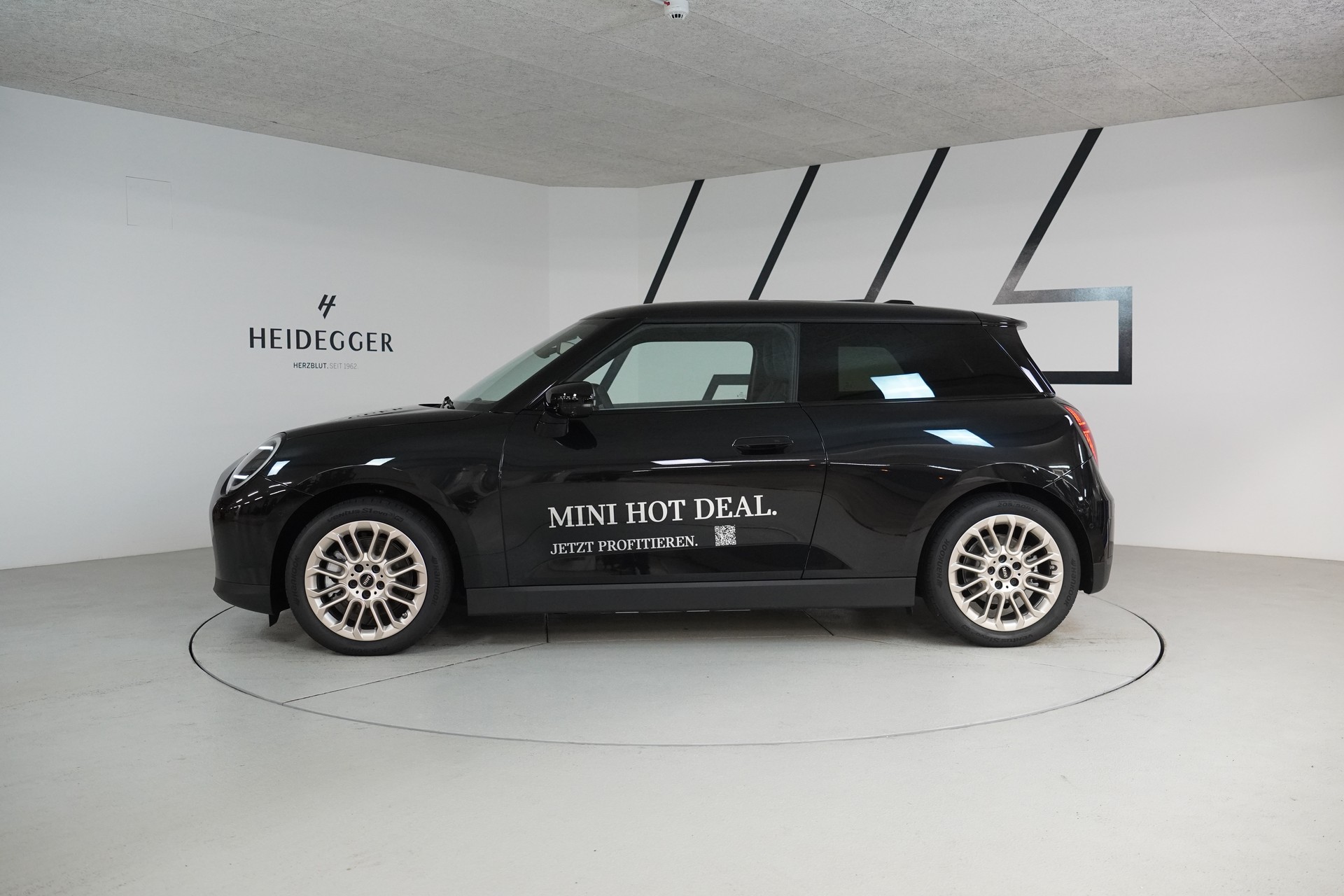 MINI Cooper SE-image-3