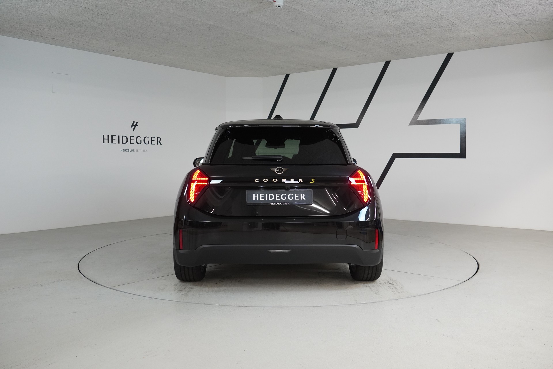 MINI Cooper SE-image-5