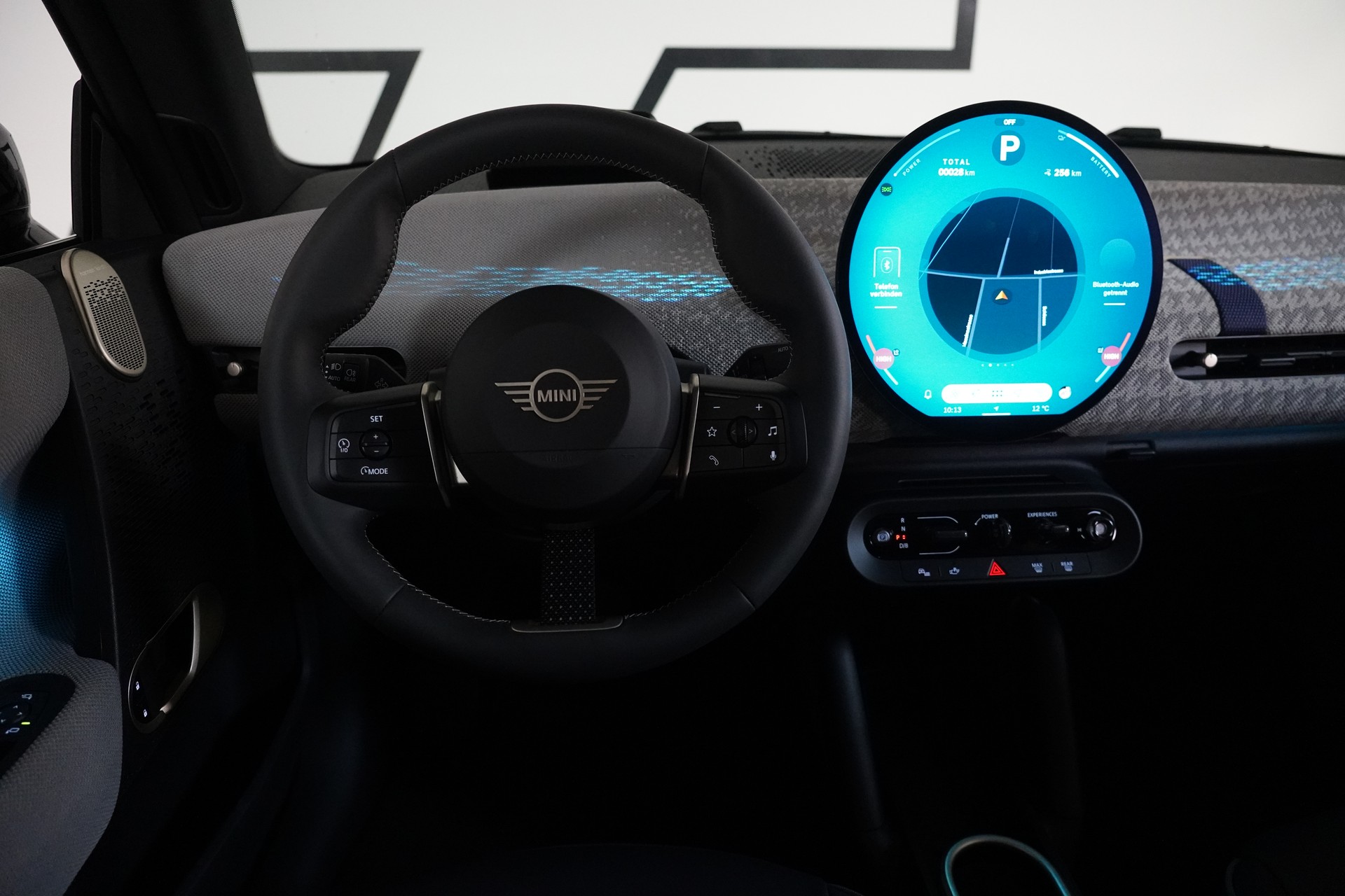 MINI Cooper SE-image-19
