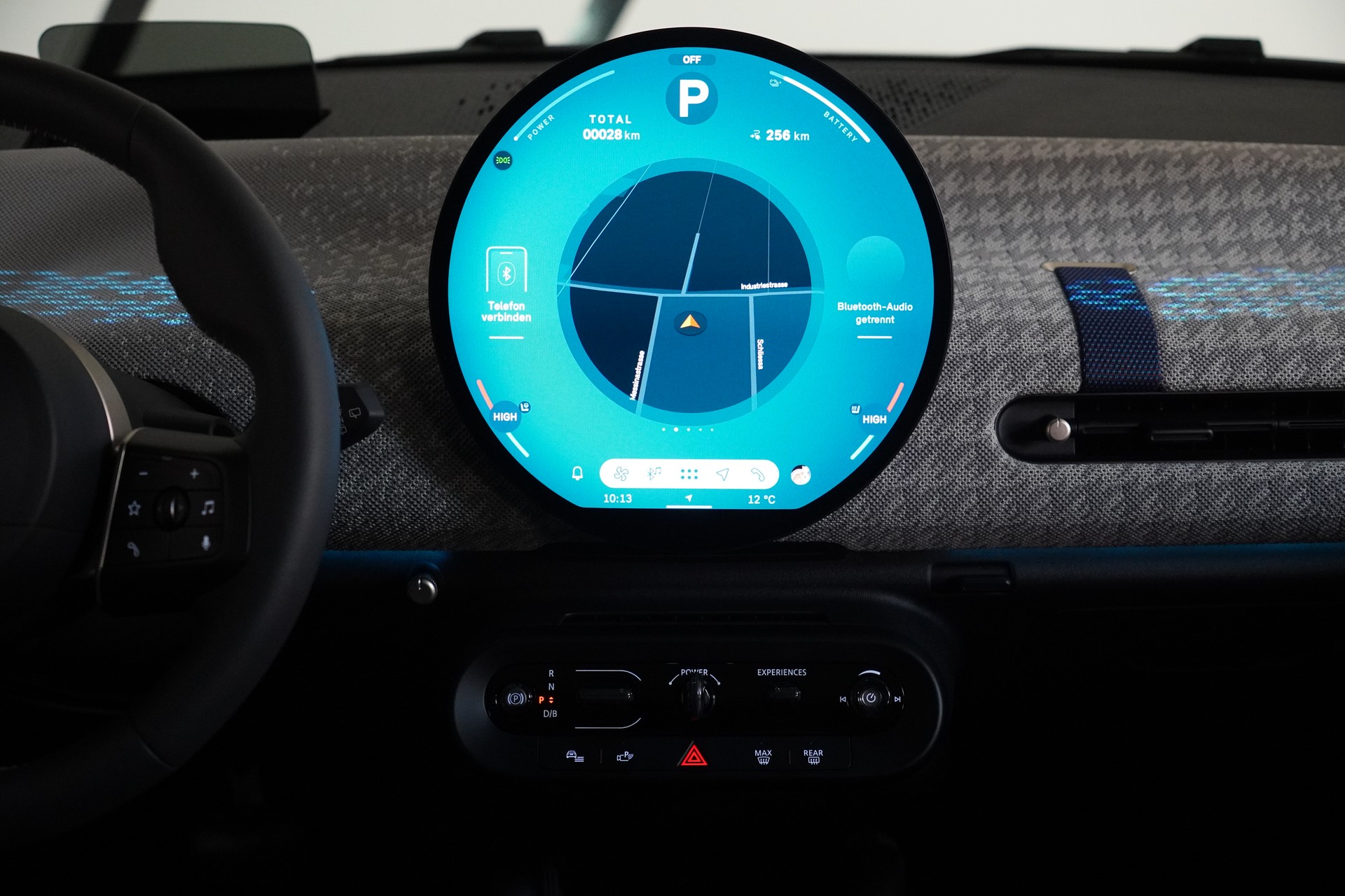 MINI Cooper SE-image-18